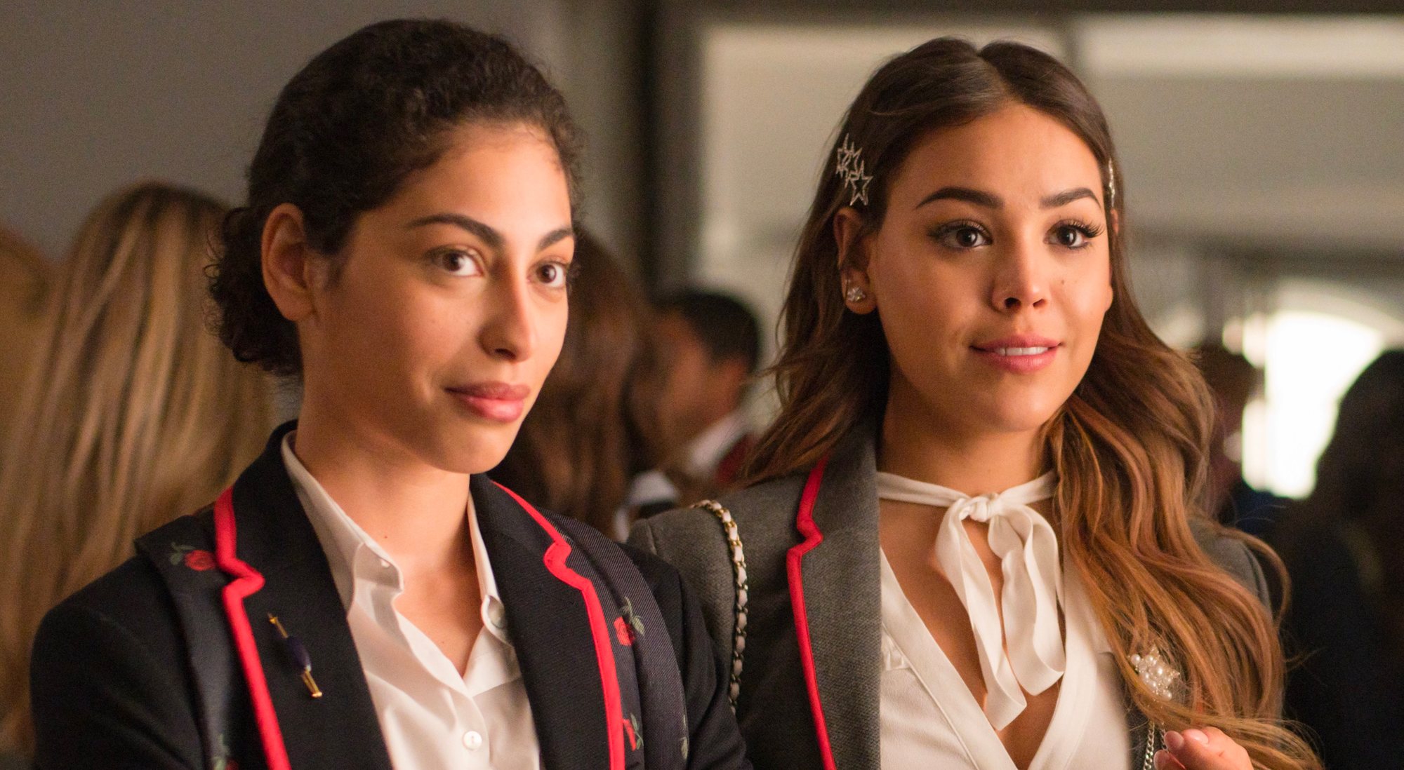 Mina El Hammani y Danna Paola en 'Élite'