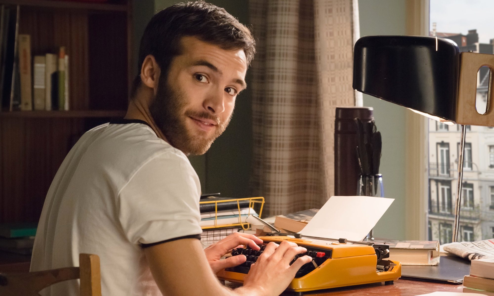 Ricardo Gómez, como Carlos Alcántara en 'Cuéntame cómo pasó'