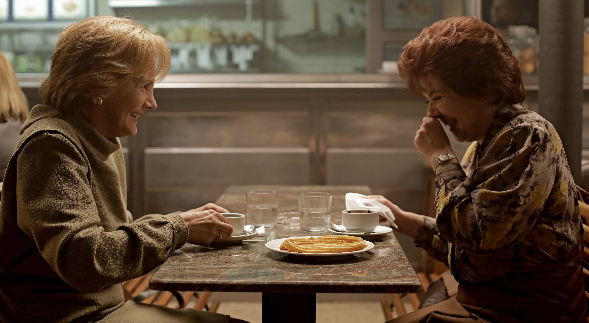 Elena Irureta y Ane Gabarain en 'Patria'