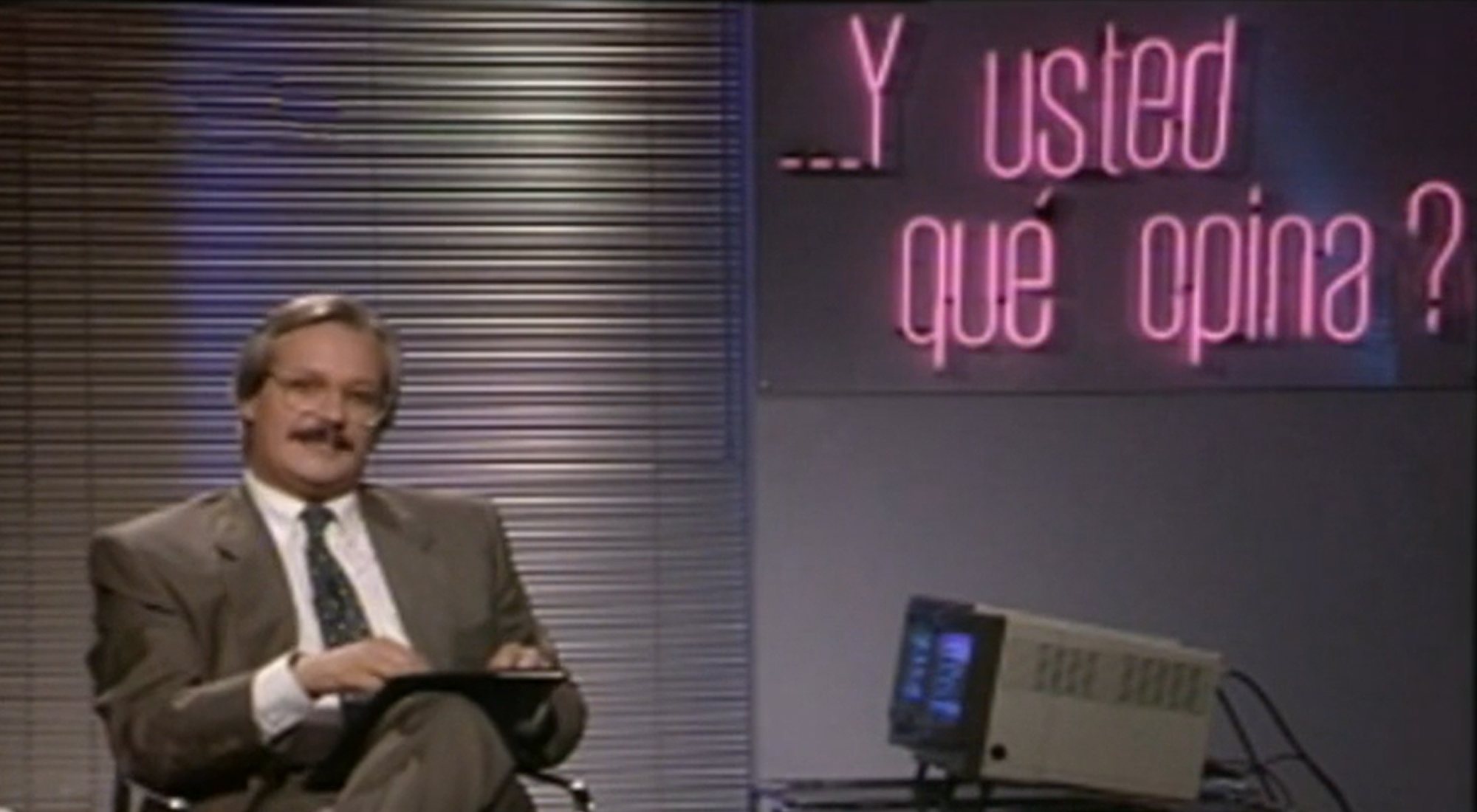 Francisco Caparrós en el programa sobre la homosexualidad de 'Y usted qué opina?'