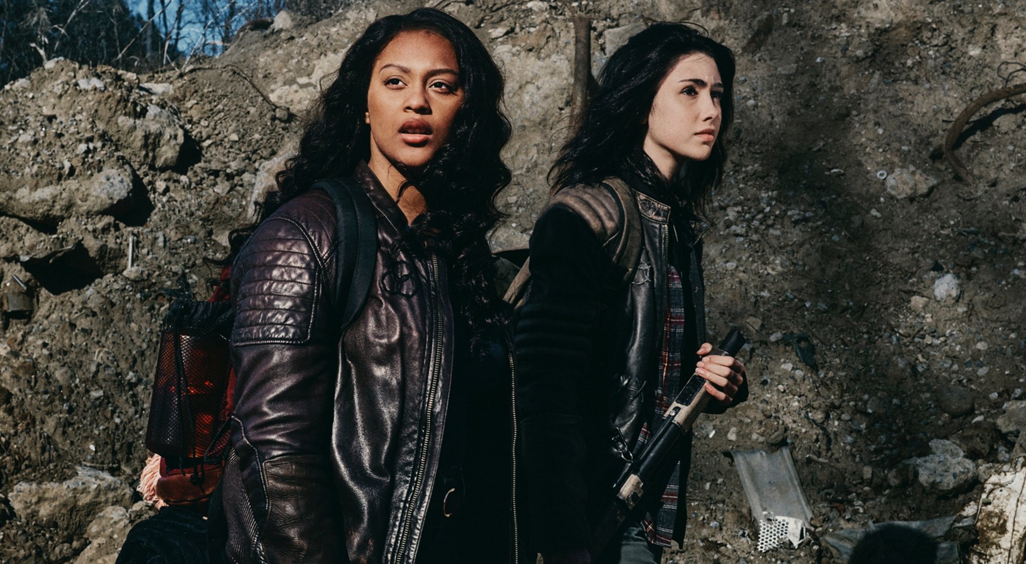 Iris y Hope, dos de las protagonistas de &#39;The Walking Dead: World Beyond&#39;