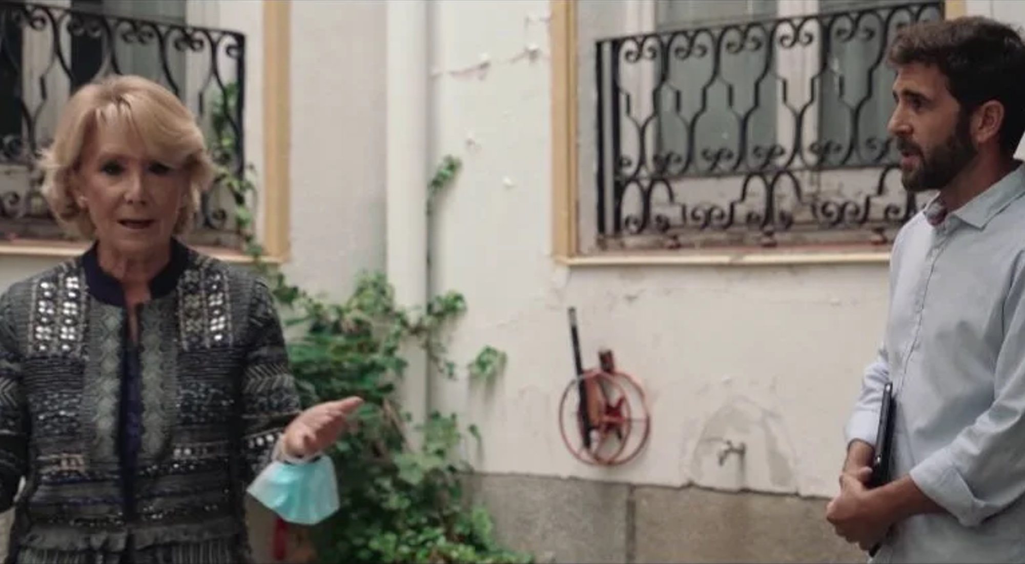 Gonzo y Esperanza Aguirre en el estreno de 'Salvados'