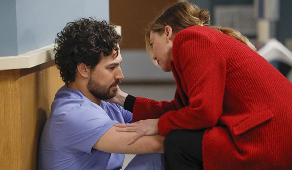 Meredith ayuda a DeLuca en el último capítulo de 'Anatomía de Grey'