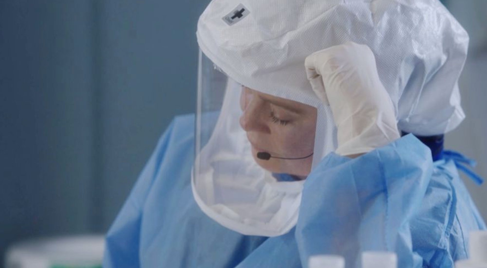 Ellen Pompeo como Meredith Grey en el estreno de 'Anatomía de Grey'