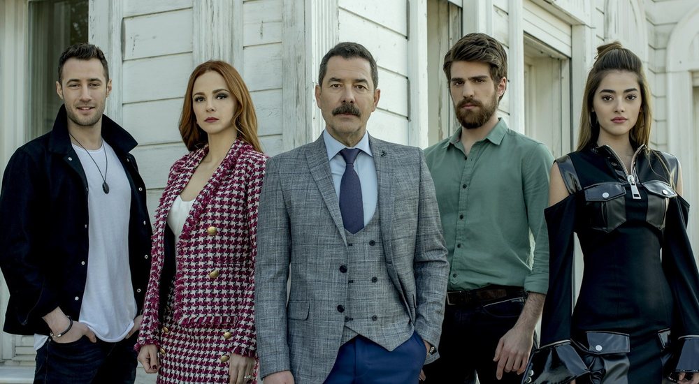El Hombre Equivocado Serie Turca Nova