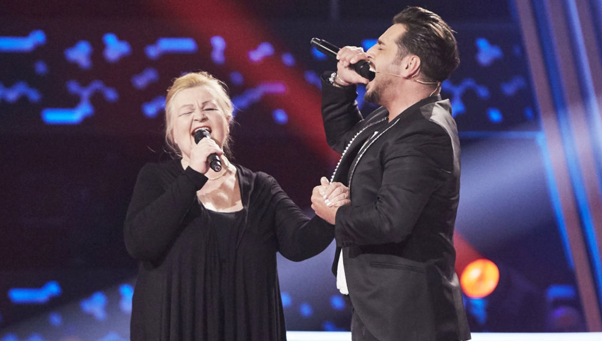 David Bustamante canta junto a Naida Abanovich, una de sus escogidas para la gran final de 'La Voz Senior 2020'