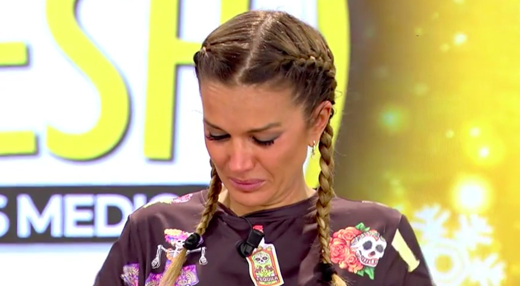 Marta López llora cabizbaja en 'Ya es mediodía'