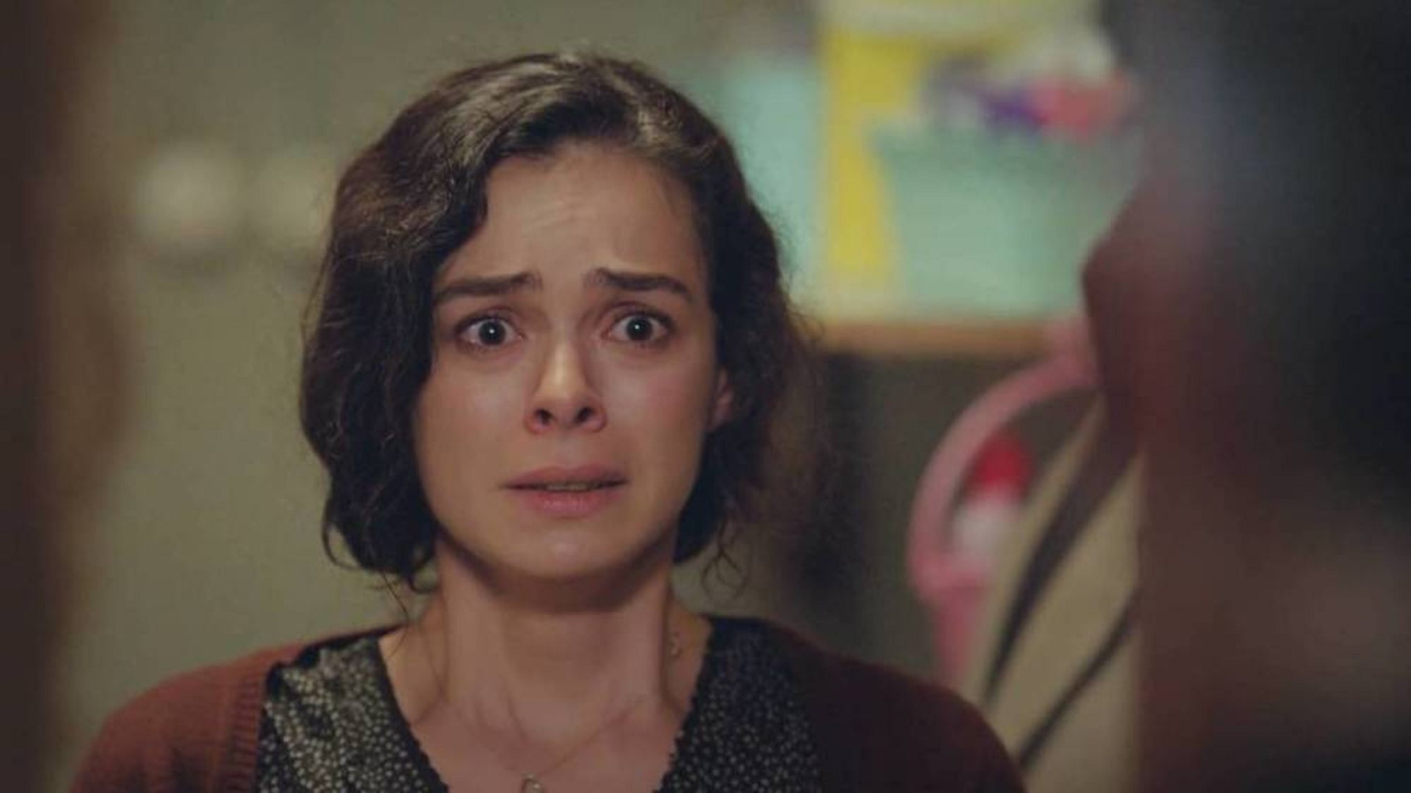 Bahar, muy sorprendida al ver a Sarp en el capítulo 40 de 'Mujer'