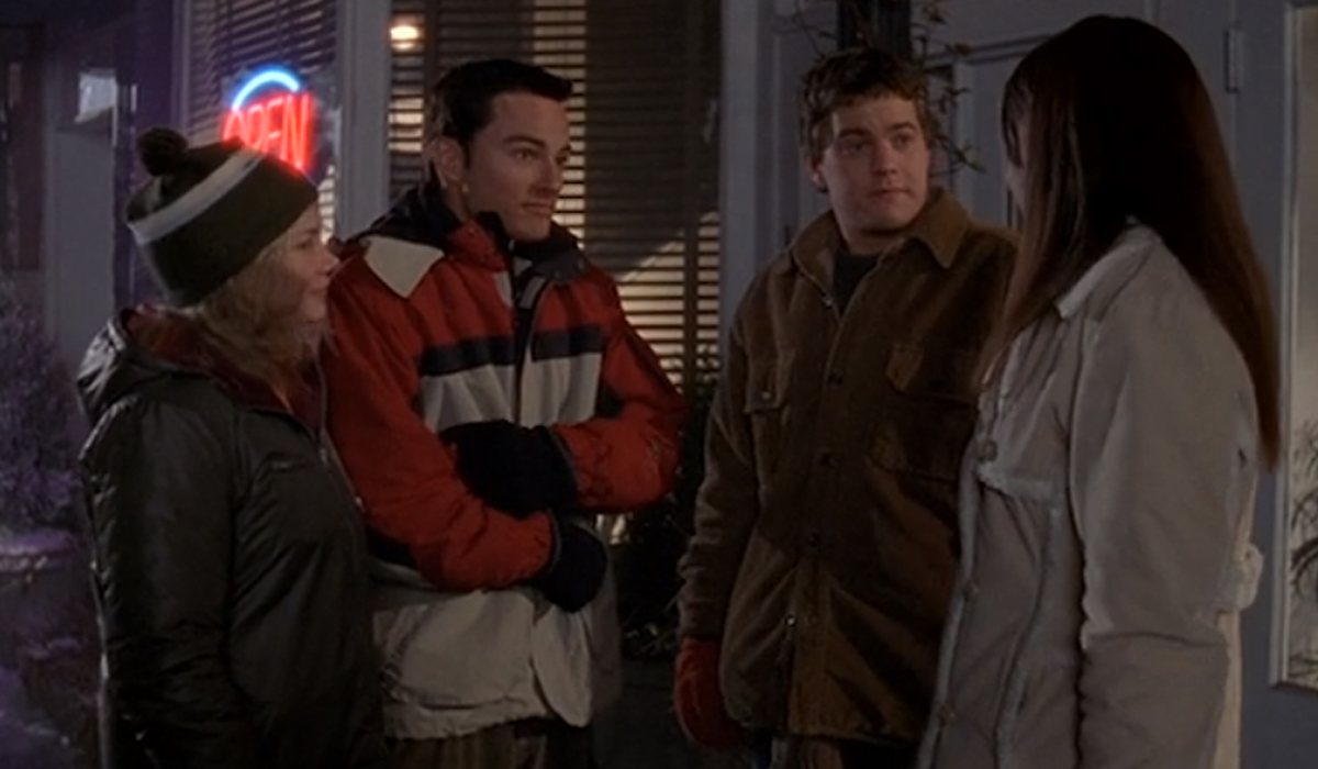 Jen, Jack, Pacey y Joey de excursión en la nieve en 'Dawson Crece'