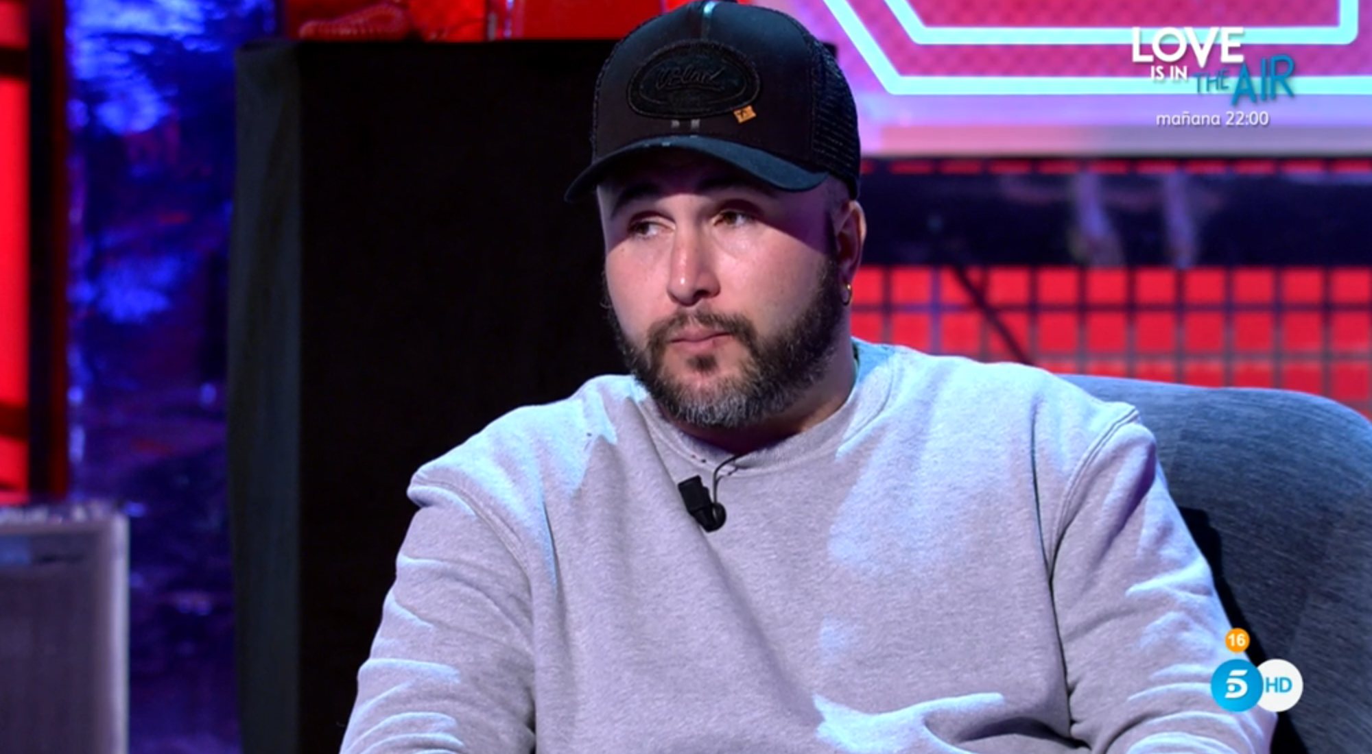 Kiko Rivera, muy serio durante su entrevista en &#39;Domingo deluxe&#39;