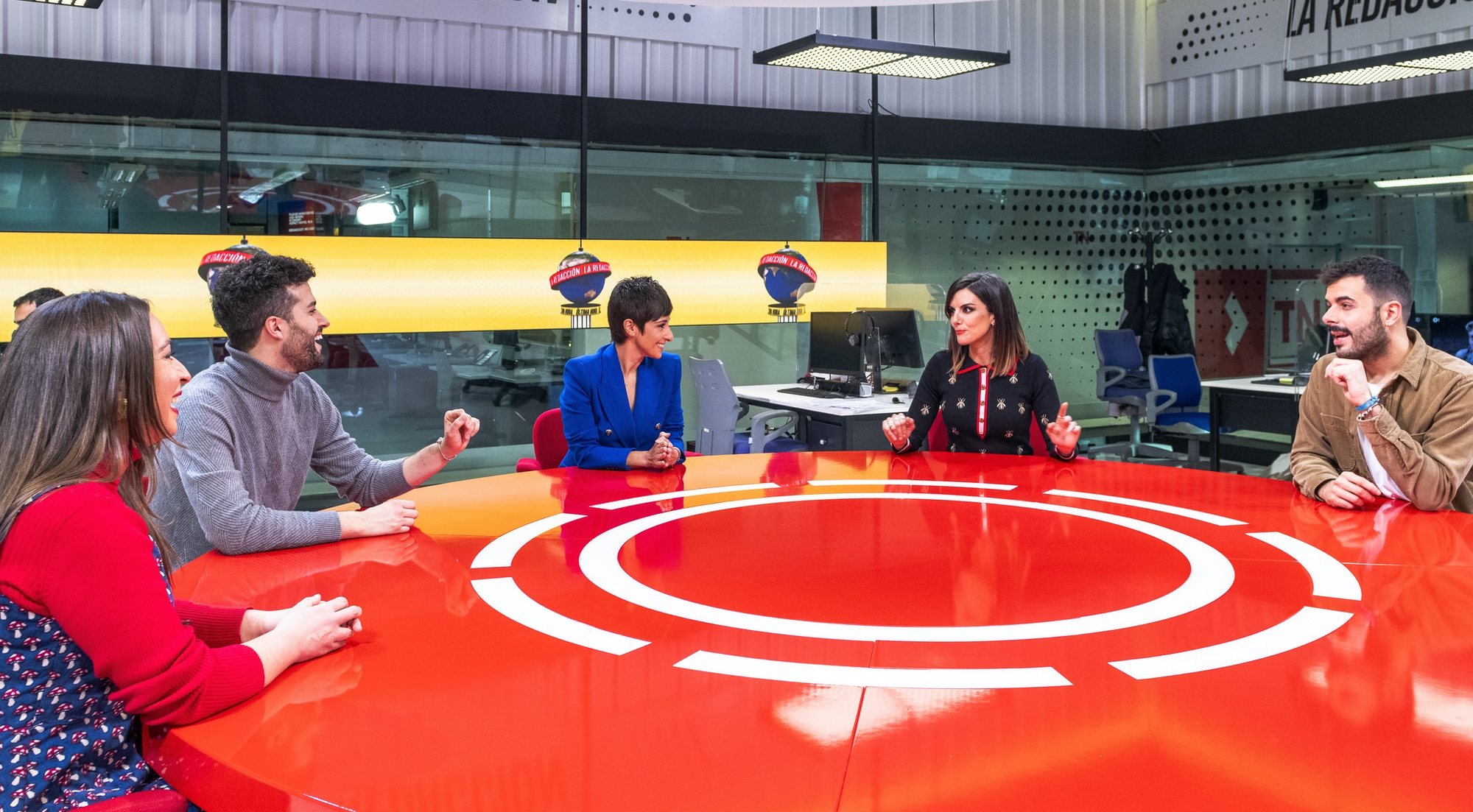 Adela González junto a los redactores de &#39;La redacción&#39;