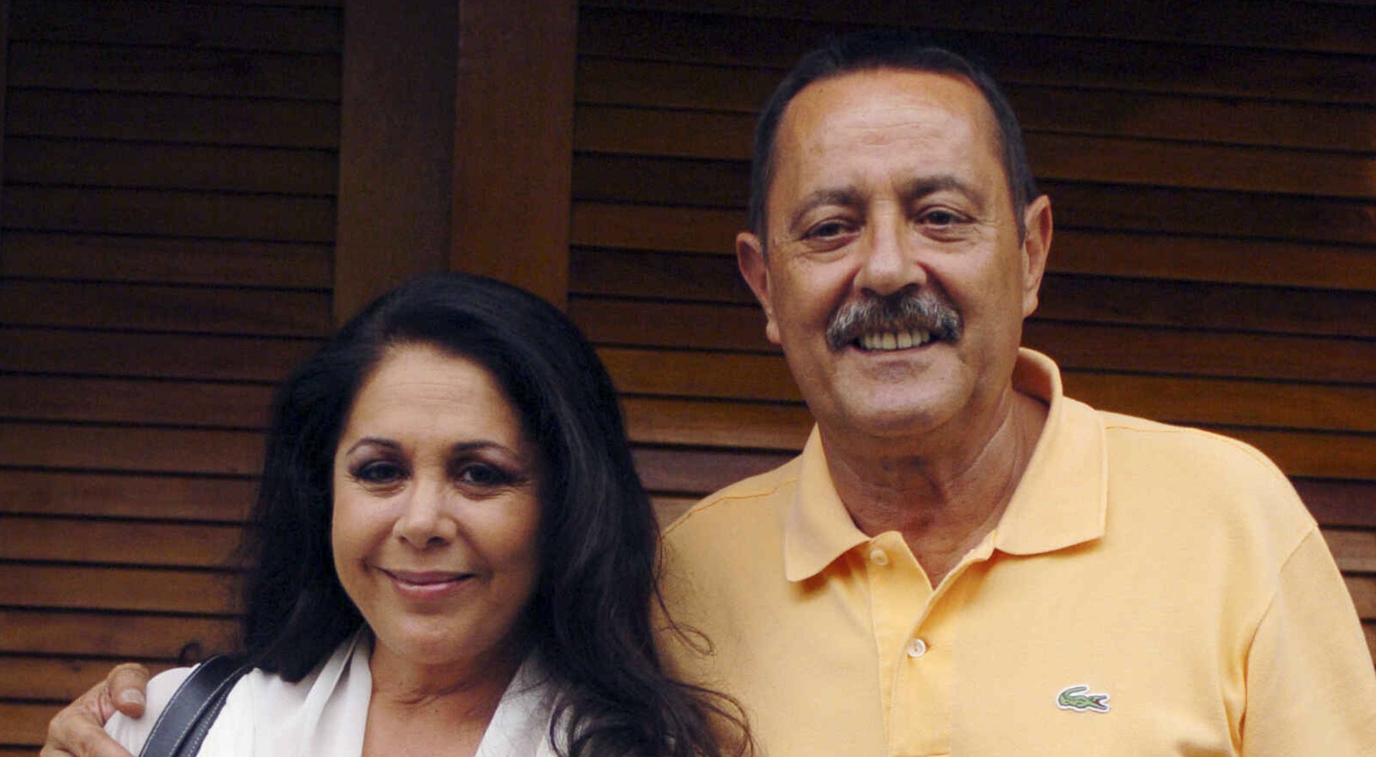 Julián Muñoz junto a Isabel Pantoja