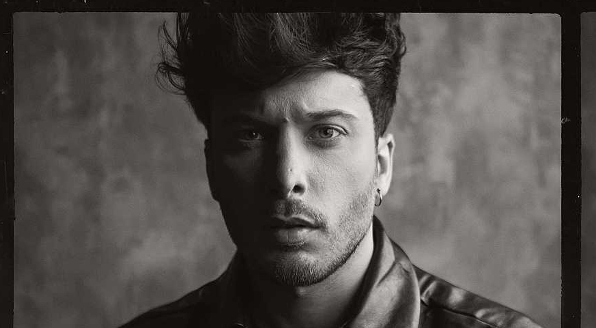 Portada de "Voy a quedarme" de Blas Cantó