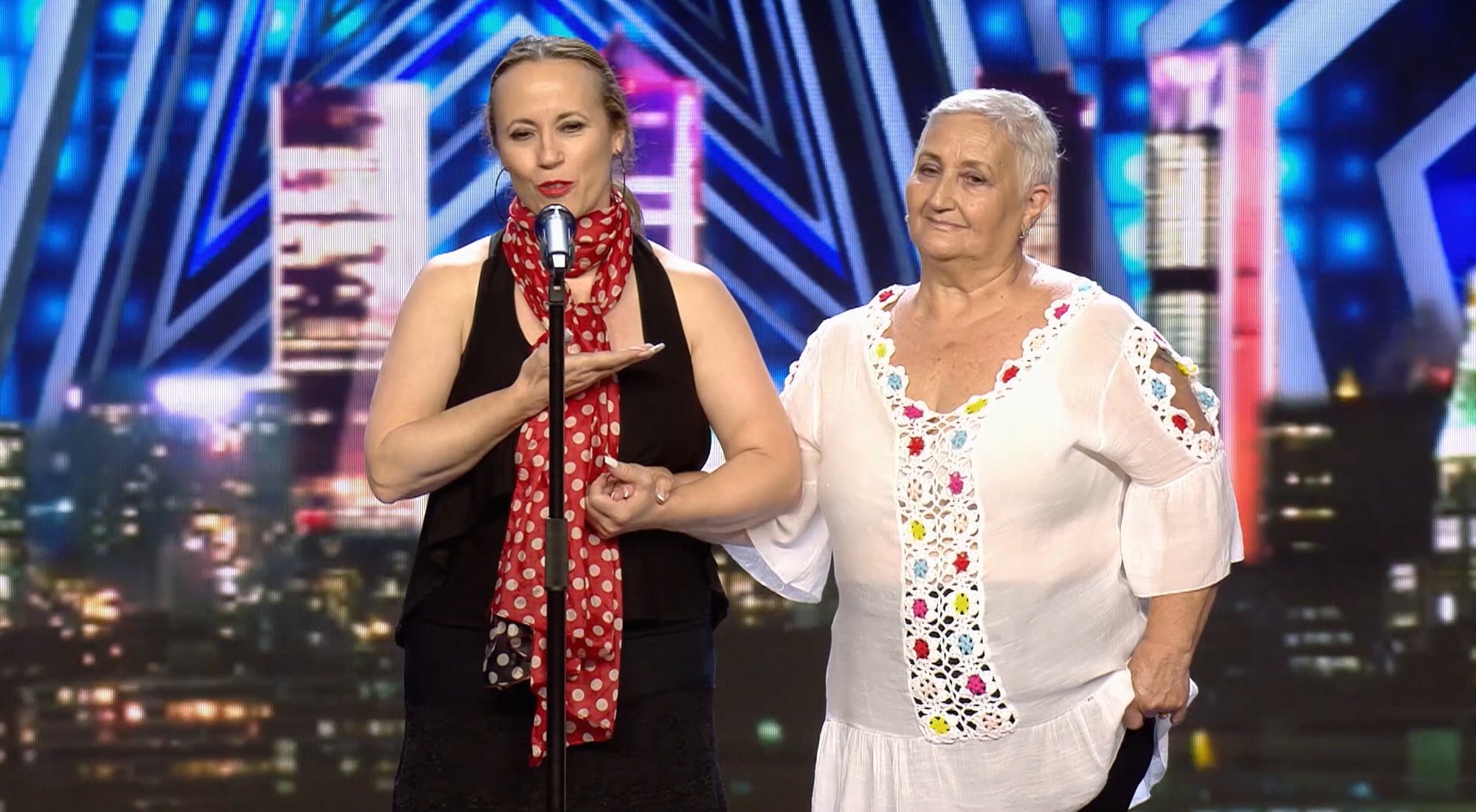 La Truco y su madre, Eliezer, antes de compartir su historia y su arte en 'Got Talent'
