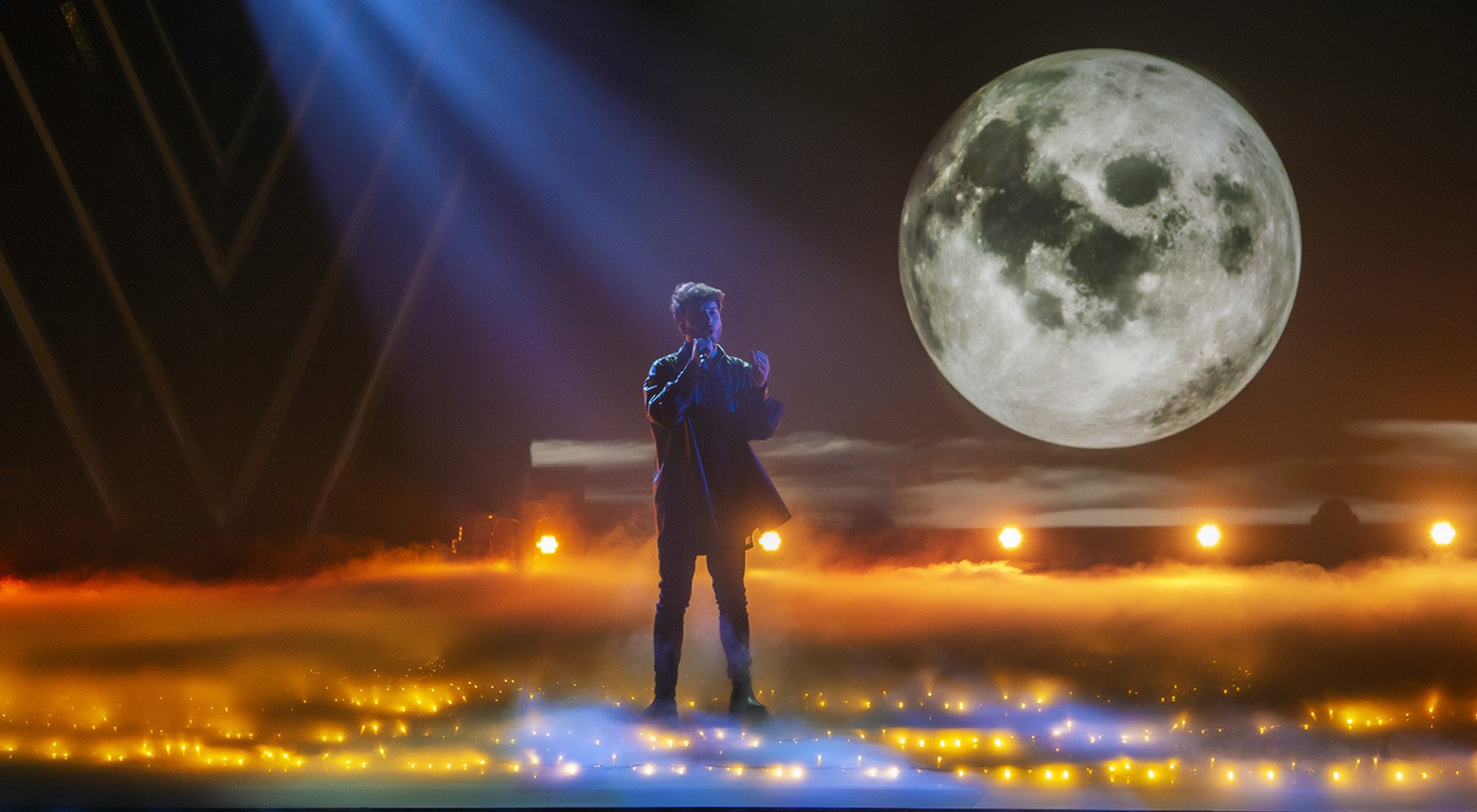 Blas Cantó durante su interpretación de "Voy a quedarme" en 'Destino Eurovisión'