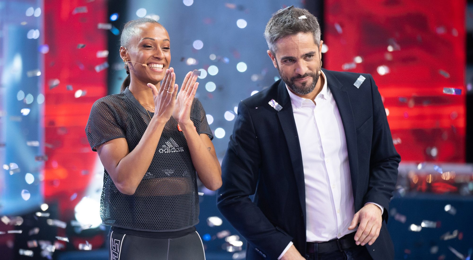 Ana Peleteiro celebra su victoria en la gala 7 de 'El desafío' junto a Roberto Leal