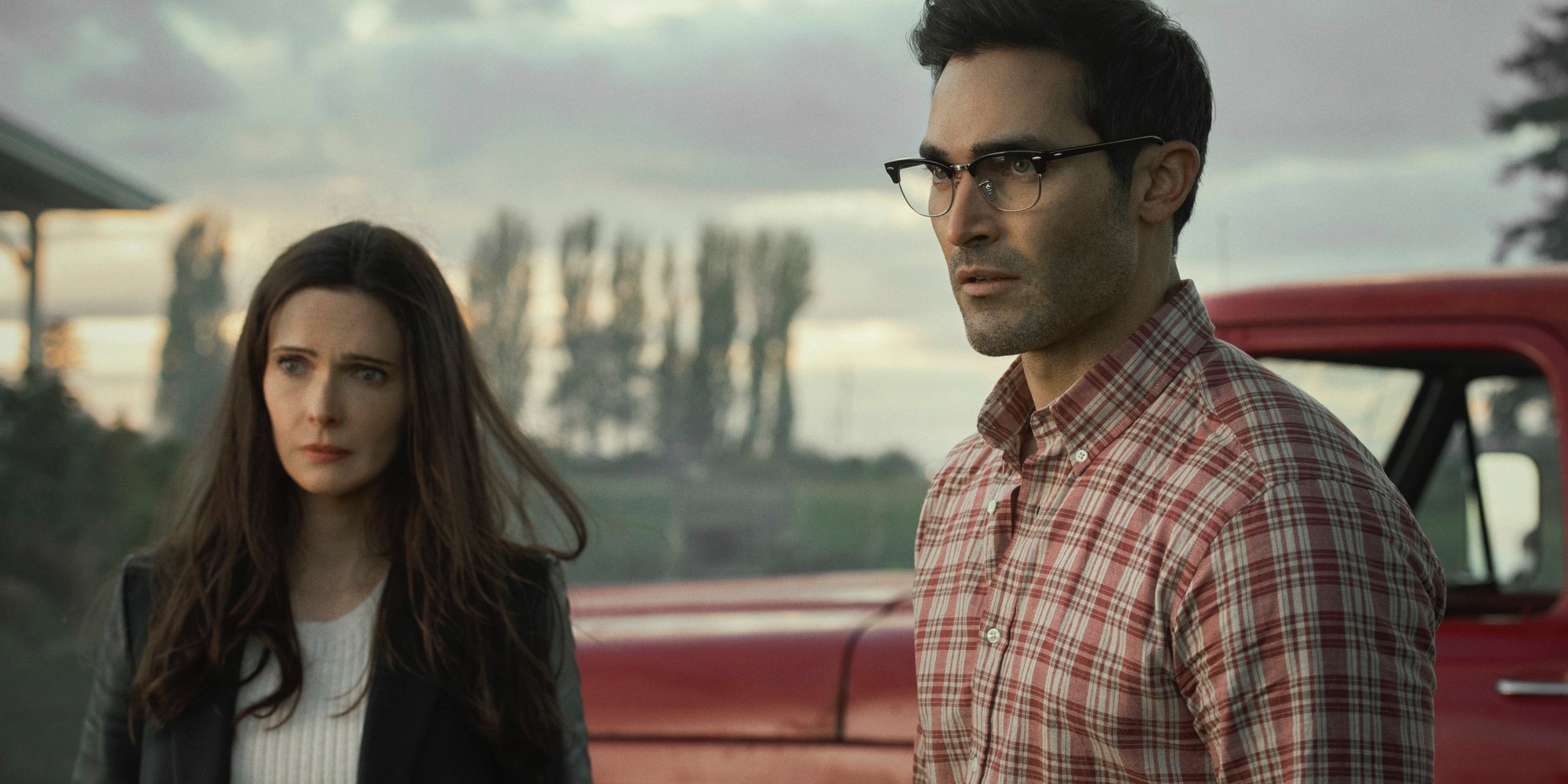 Elizabeth Tulloch y Tyler Hoechlini, protagonistas de 'Superman & Lois'