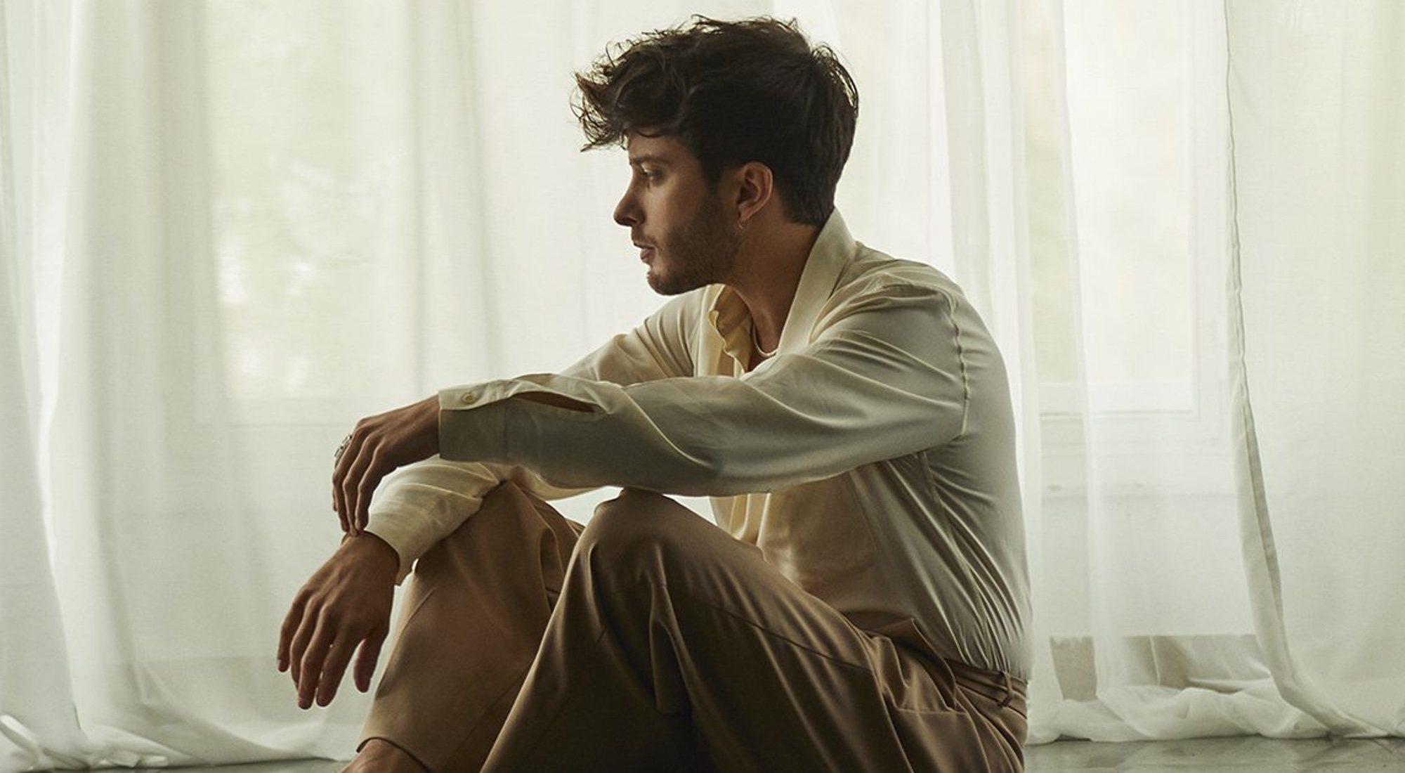 Blas Cantó en el videoclip de "Voy a quedarme"