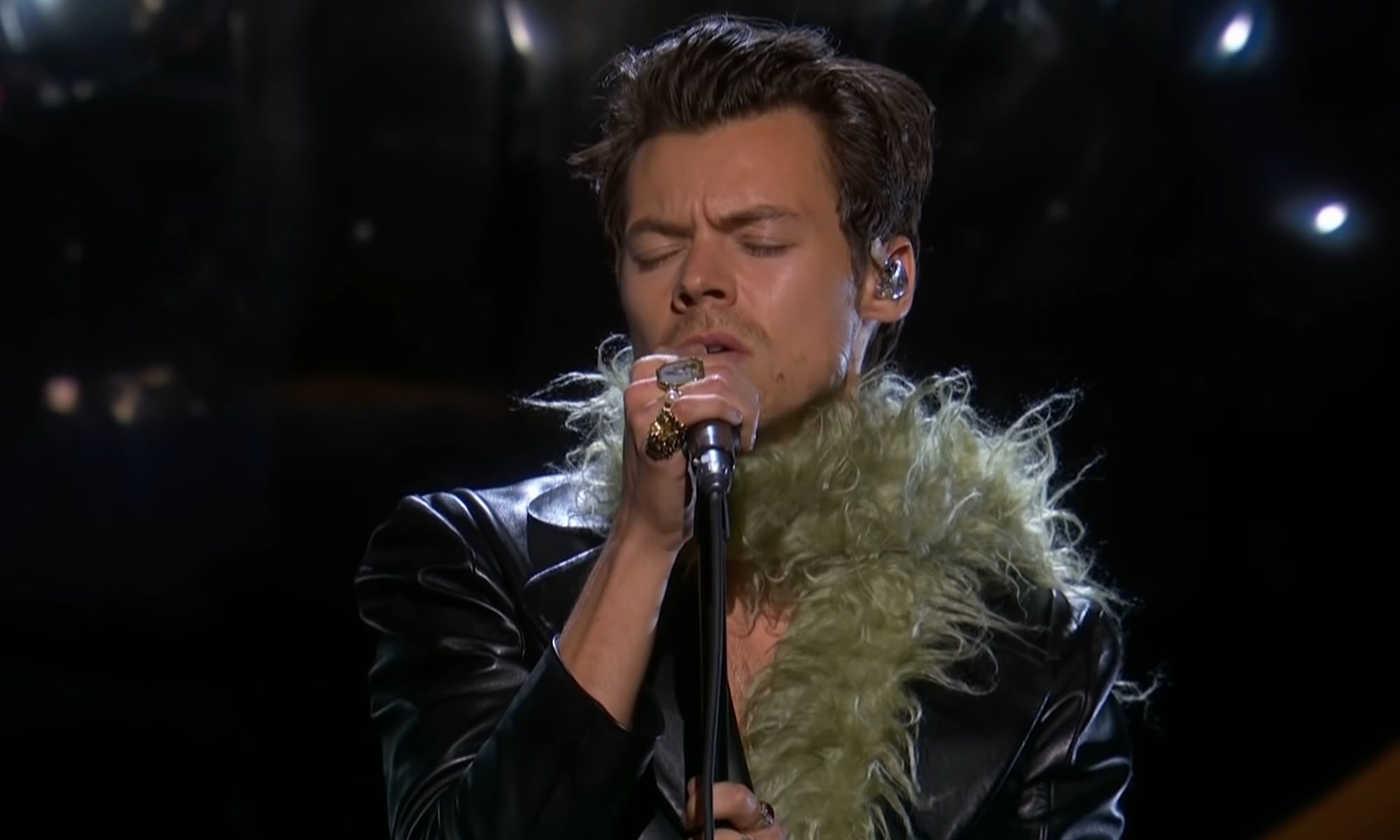 Harry Styles en los Premios Grammy 2021