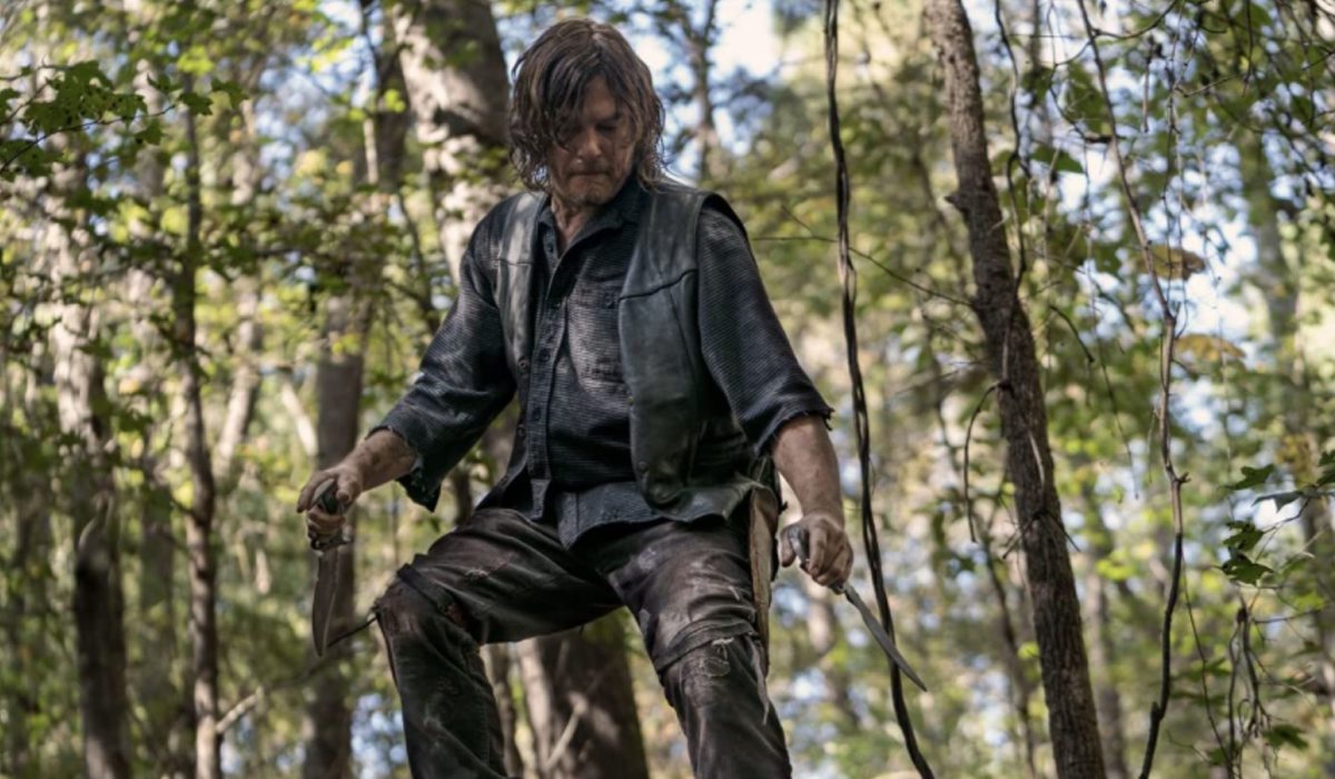 Daryl en medio del bosque en el 10x21 de 'The Walking Dead'