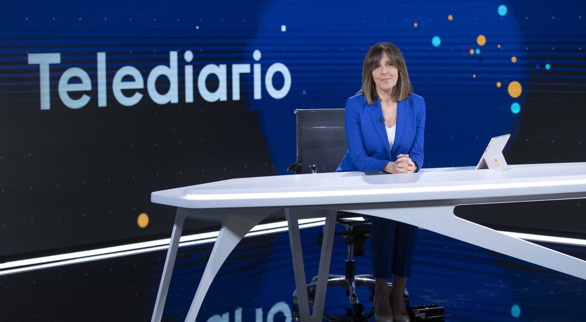 Ana Blanco, desde el nuevo plató de los 'Telediarios'