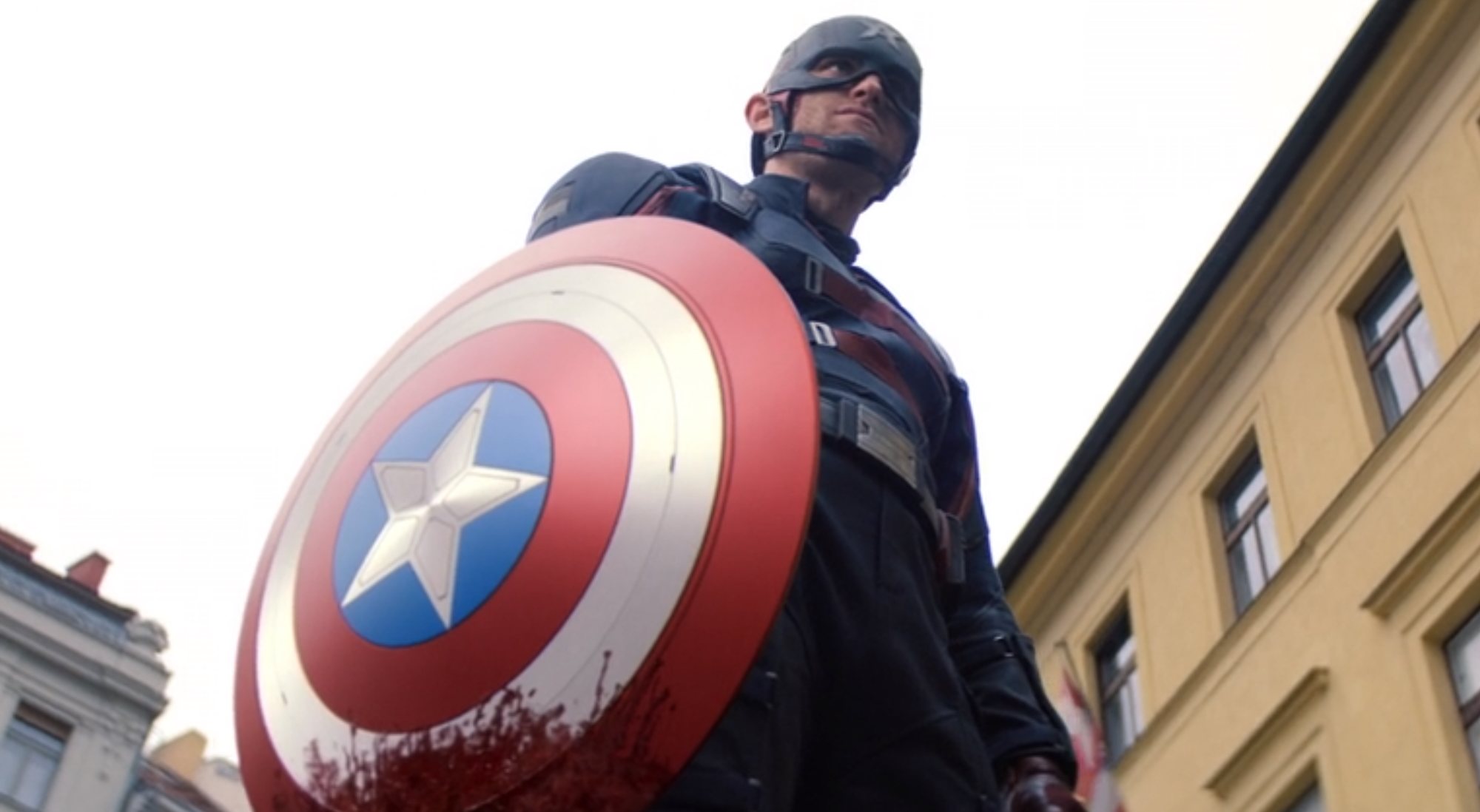 Walker con el escudo ensangrentado