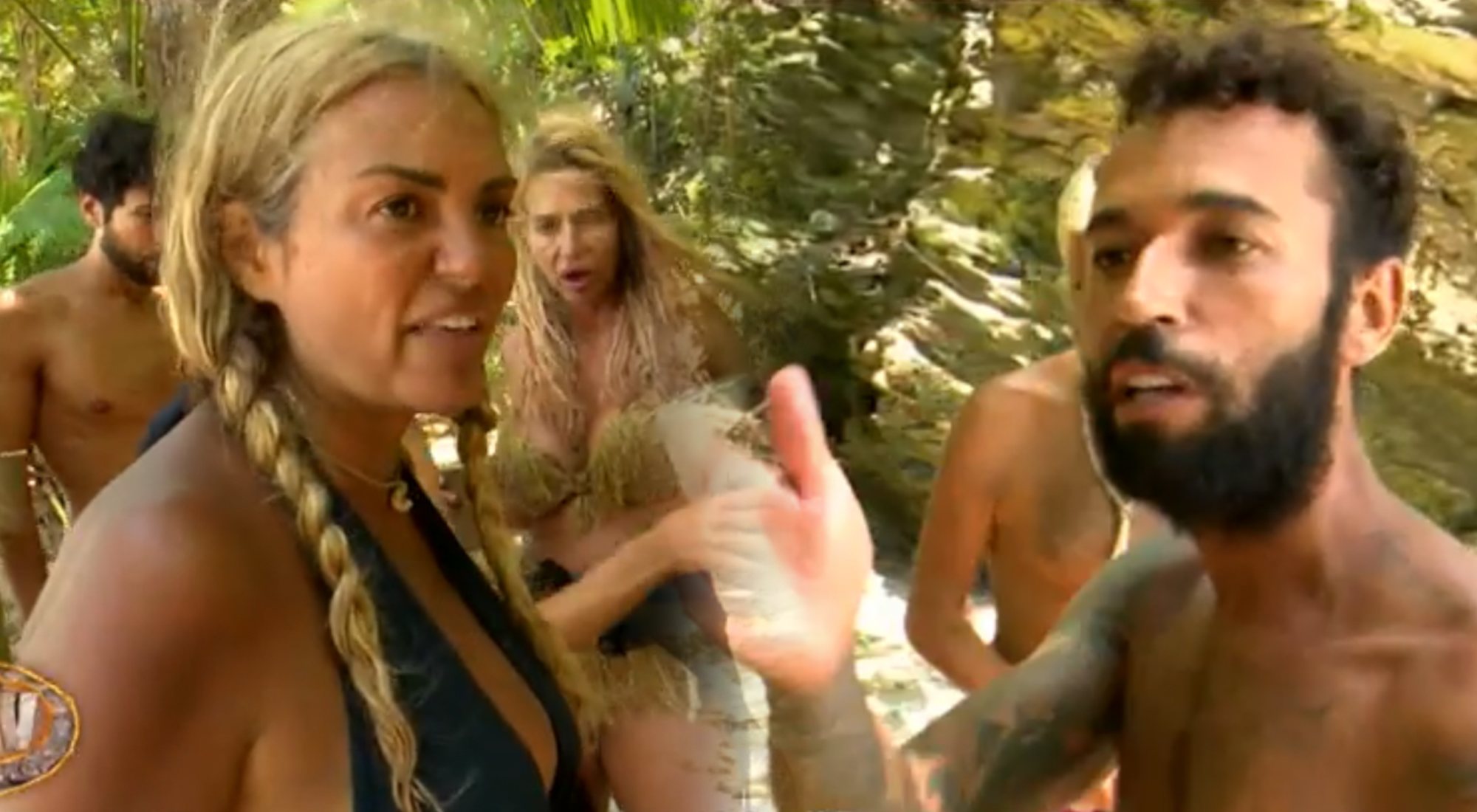 Sylvia Pantoja y Omar Sánchez durante su disputa en 'Supervivientes'