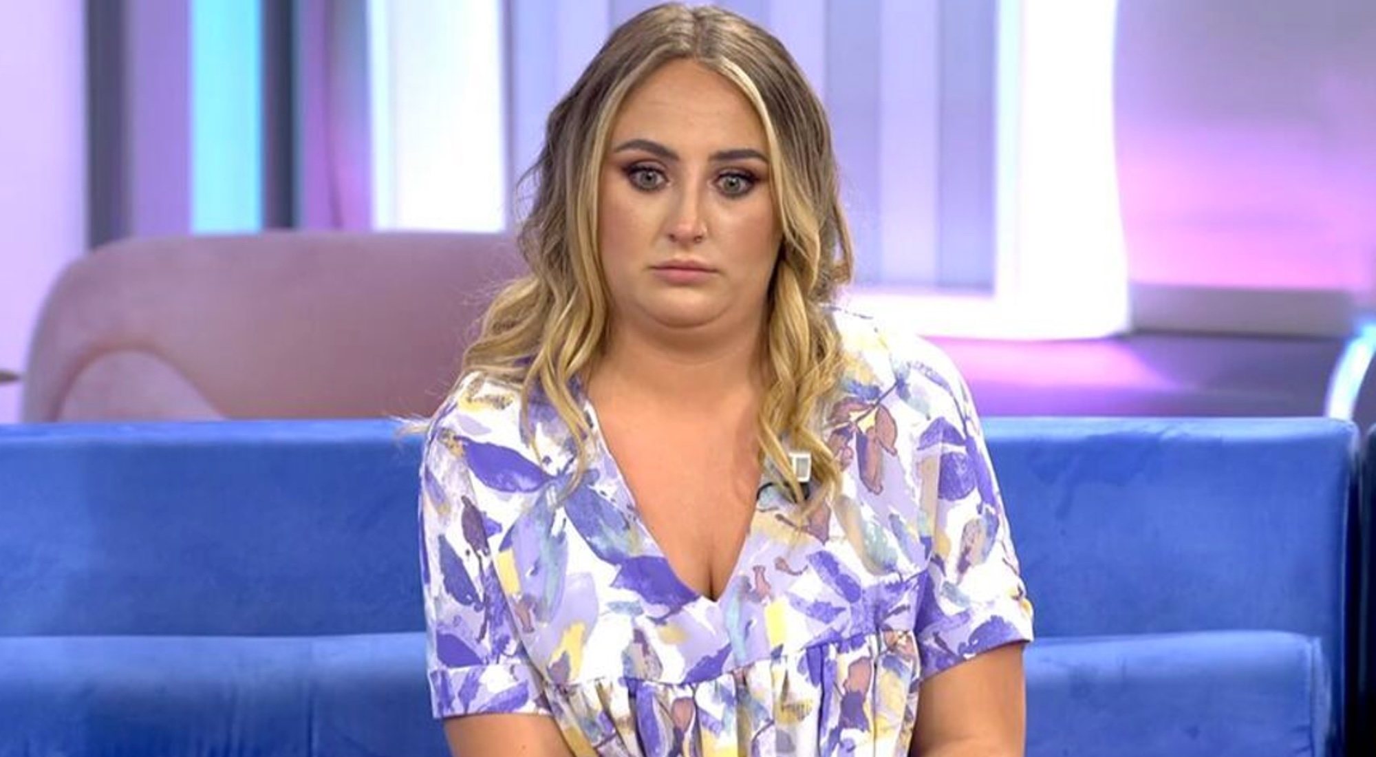 Rocío Flores se entera en directo de que su hermano ha declarado contra Rocío Carrasco