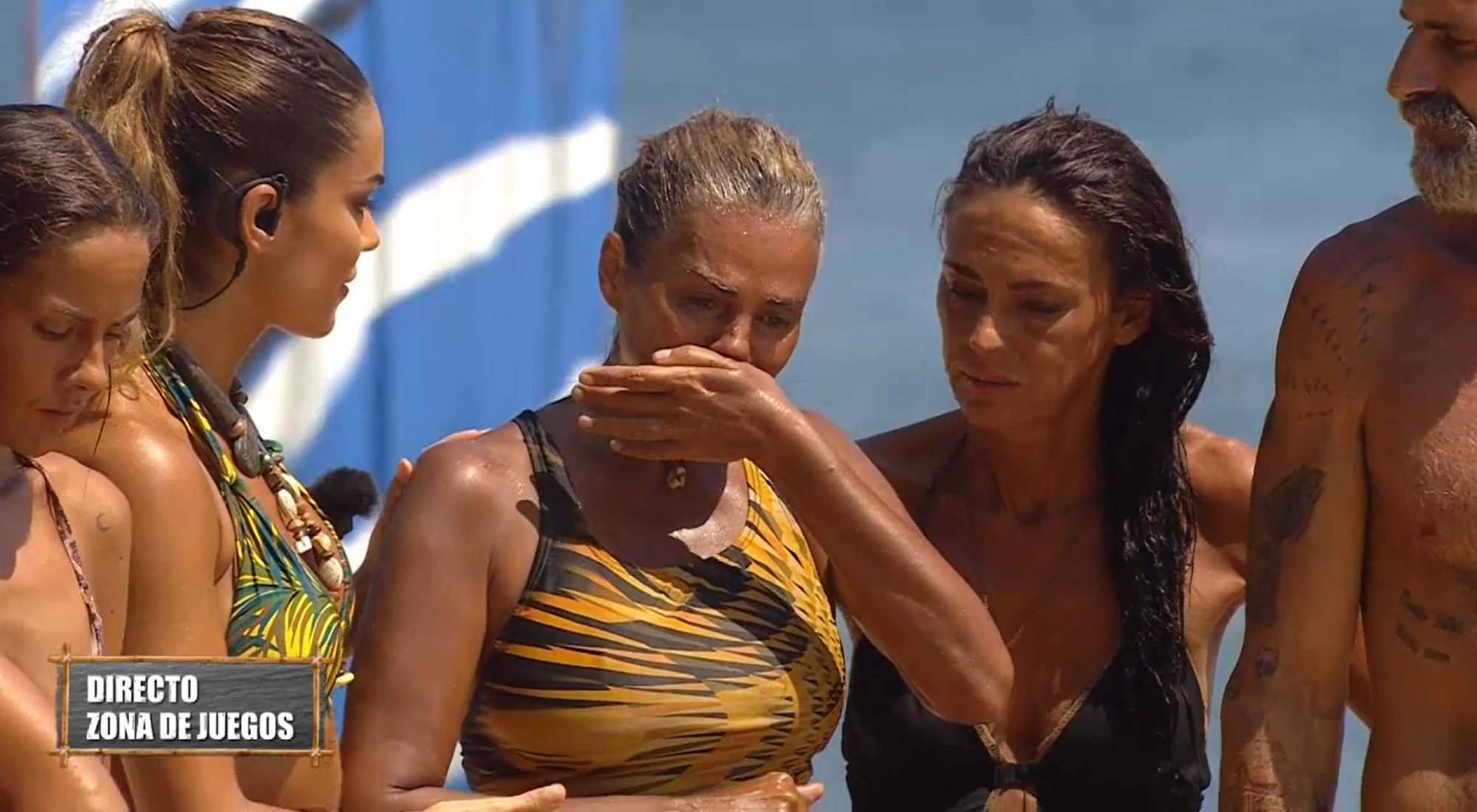 Sylvia Pantoja recibe el consuelo de Lara Álvarez en 'Supervivientes'