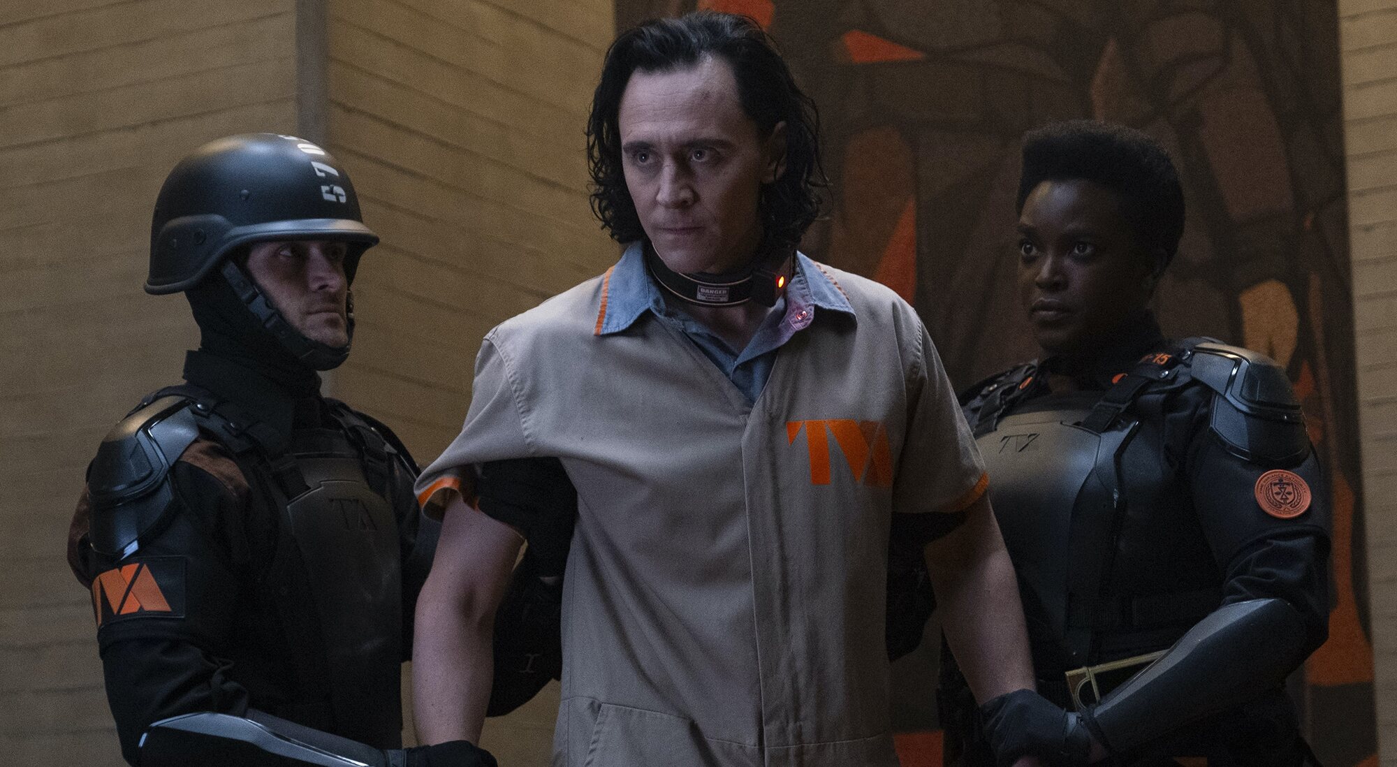 Tom Hiddleston cambia de aires en 'Loki'