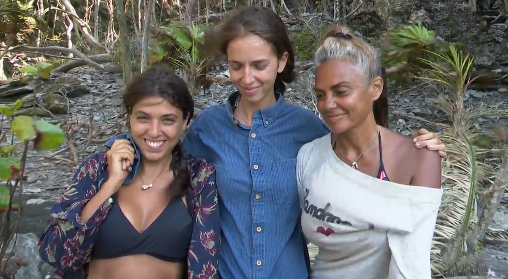 Lola, Palito y Sylvia Pantoja, antes de conocer a la sexta expulsada de 'Supervivientes'