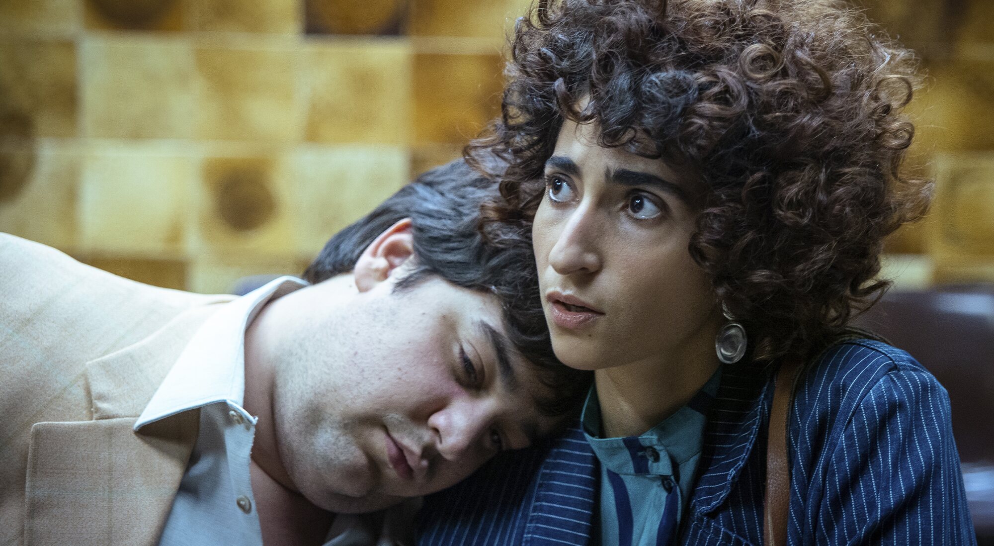 Carlos González y Alba Flores en 'Maricón perdido'