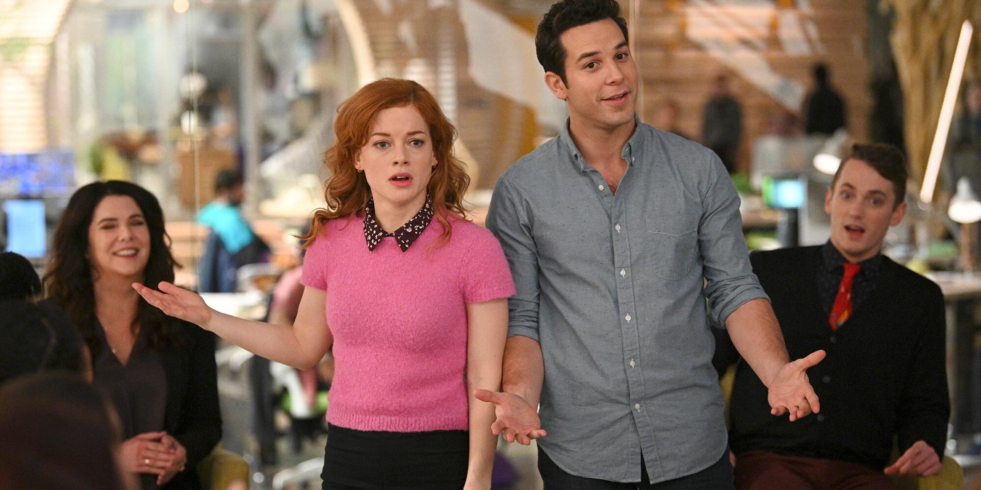 Jane Levy y Skylar Astin en 'La extraordinarya playlist de Zoey'