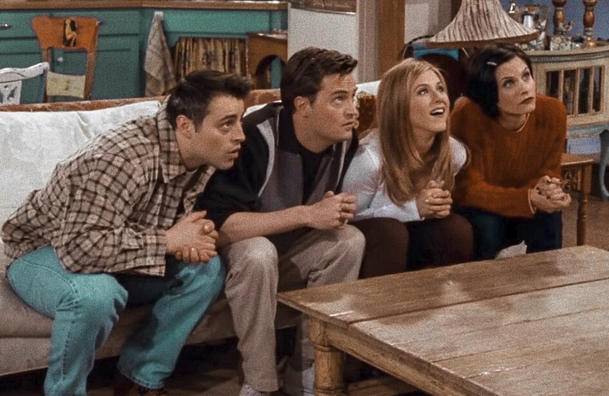 Matt LeBlanc, Matthew Perry, Courteney Cox y Jennifer Aniston en 'Friends'