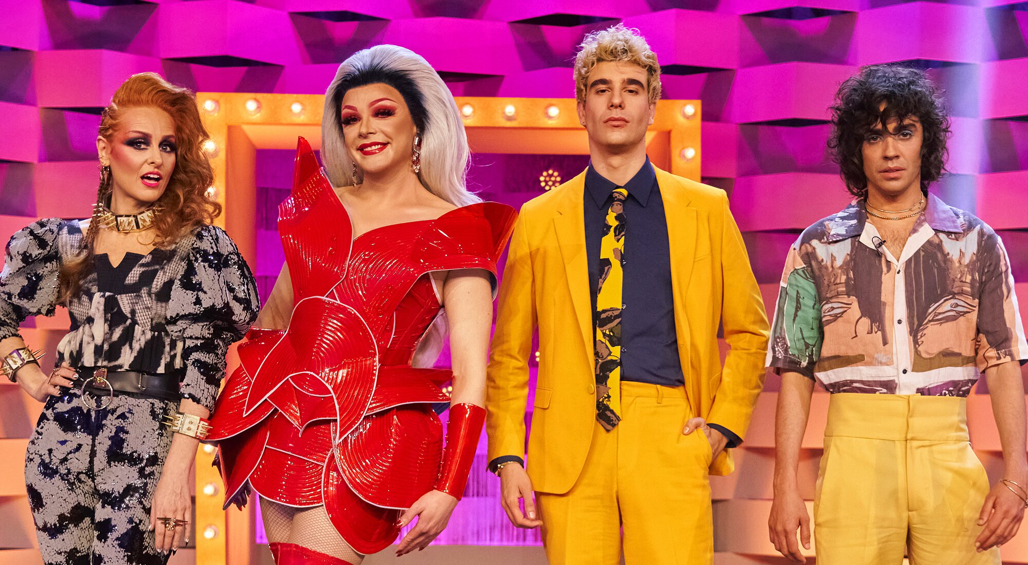 La presentadora y el jurado de 'Drag Race España'