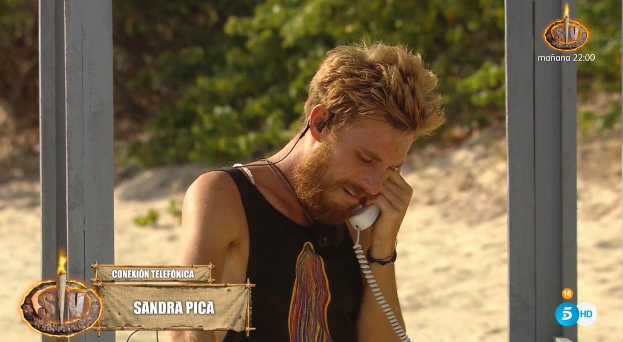 Tom Brusse rompe a llorar al conocer su ruptura con Sandra Pica en &#39;Supervivientes&#39;