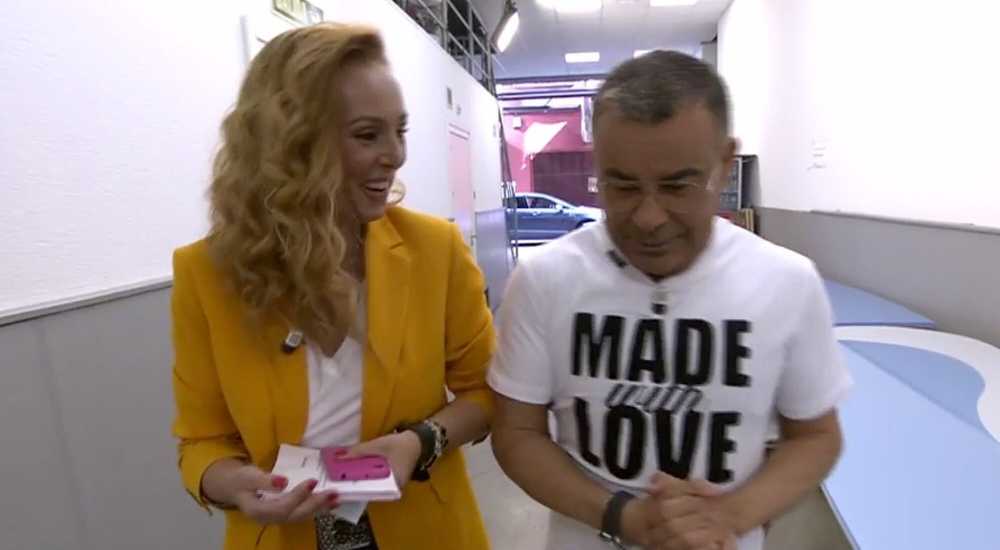 Rocío Carrasco bromea sobre Olga Moreno con Jorge Javier Vázquez