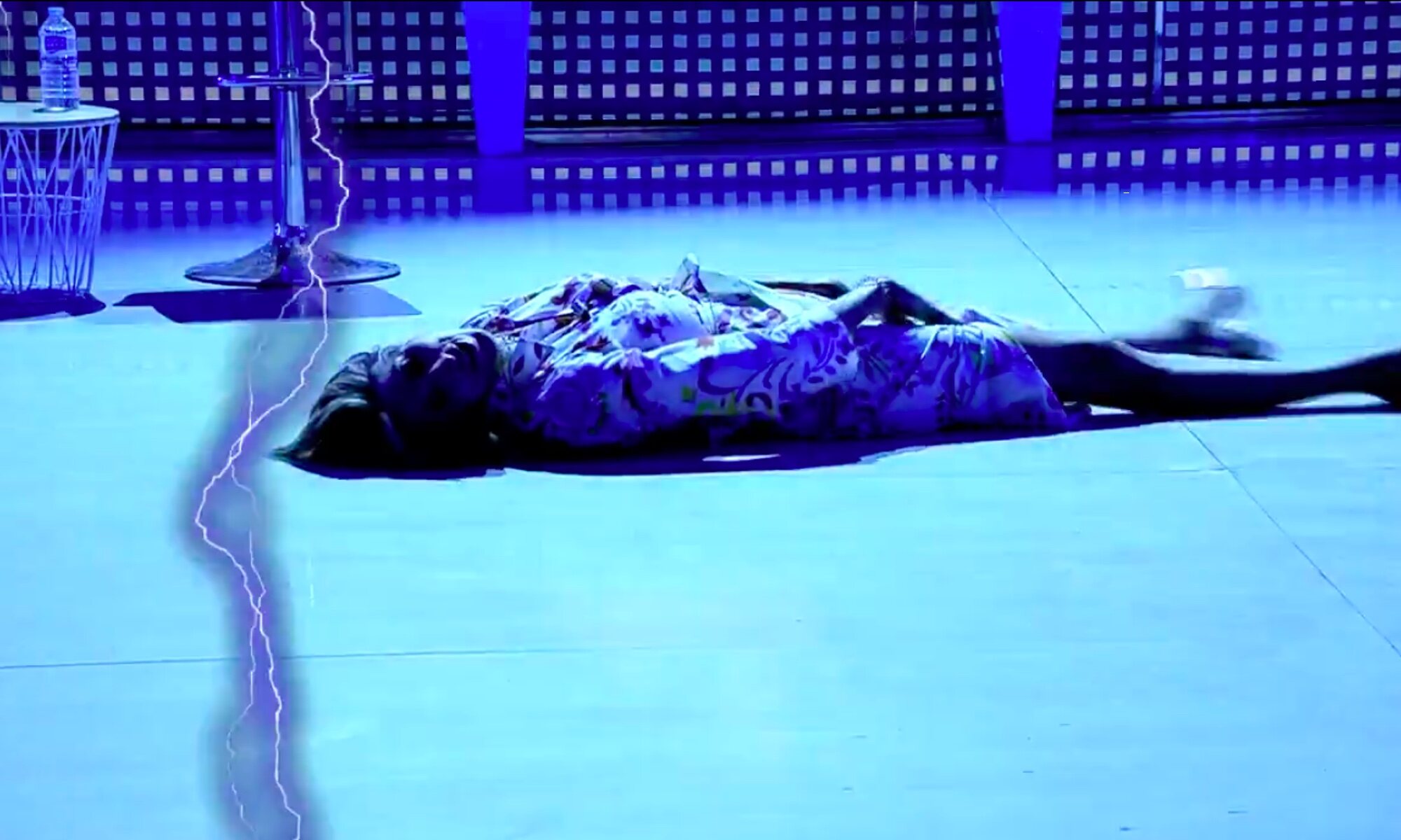 Paz Padilla se convierte en la niña del exorcista en &#39;Sálvame&#39;