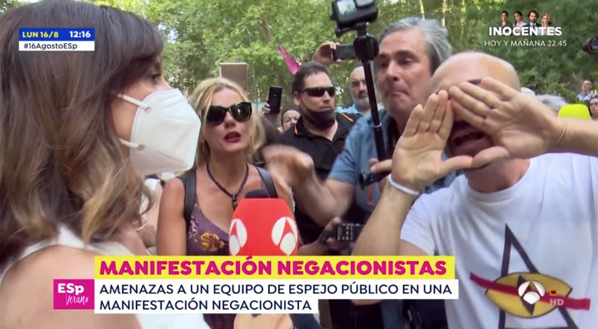 Sonia López, reportera de 'Espejo Público', acosada por los negacionistas