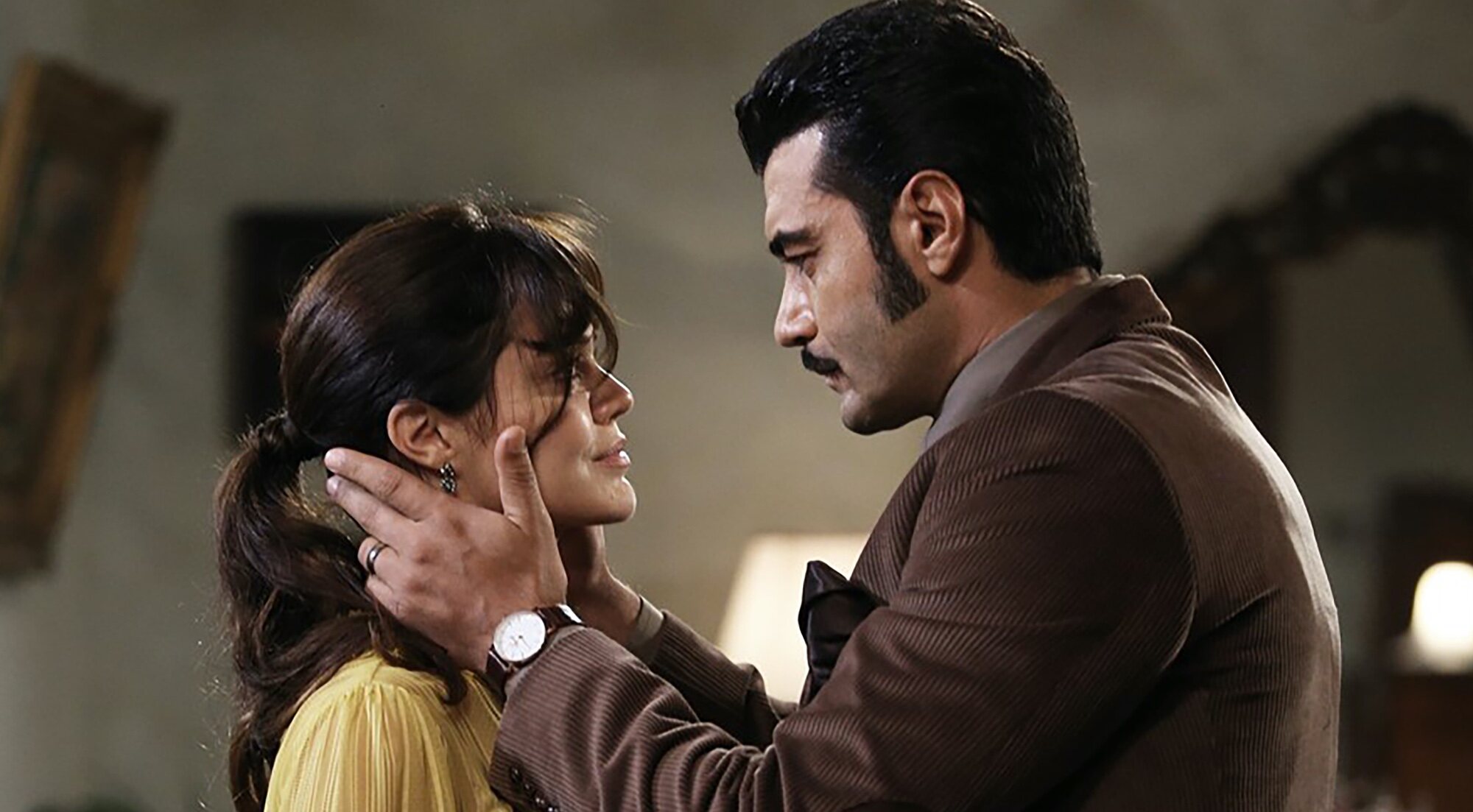 Los protagonistas de &#39;Tierra amarga&#39;, la ficción turca que emite Antena 3