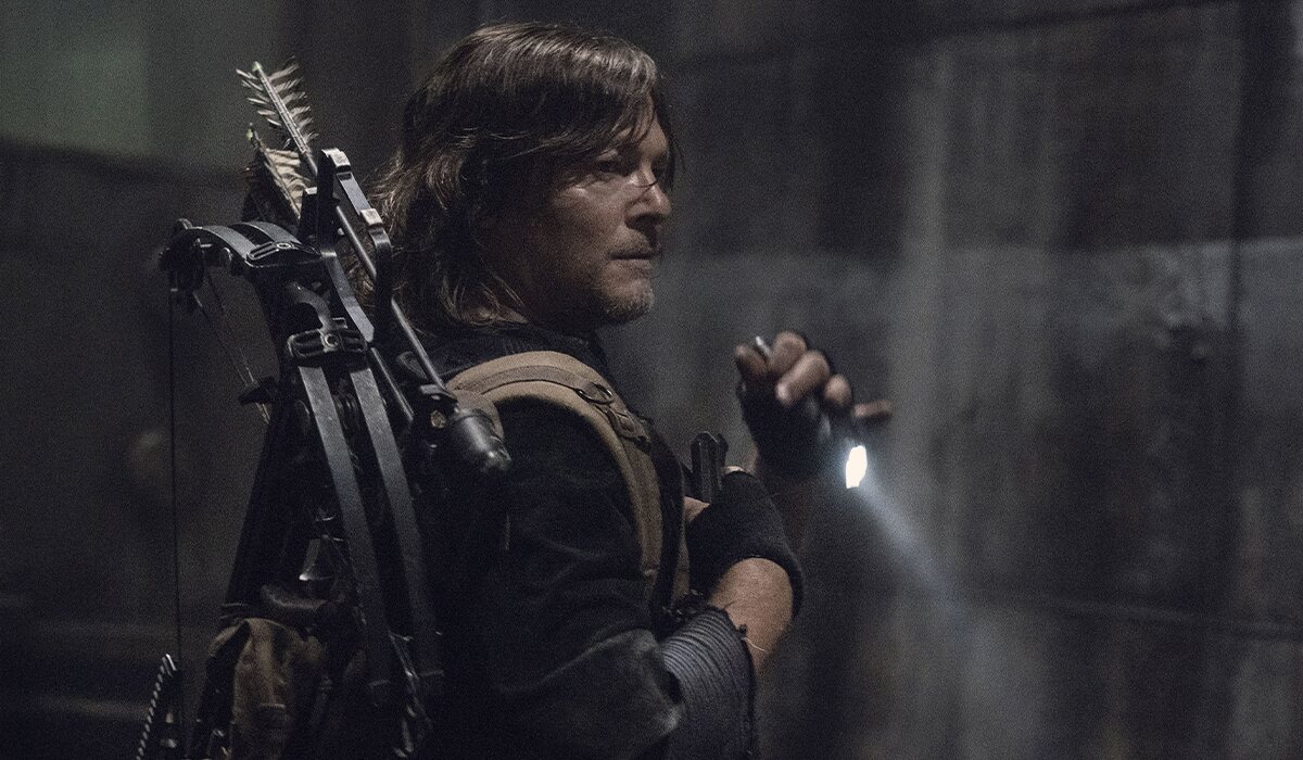Daryl (Norman Reedus) buscando a Perro en el 11x02 de 'The Walking Dead'