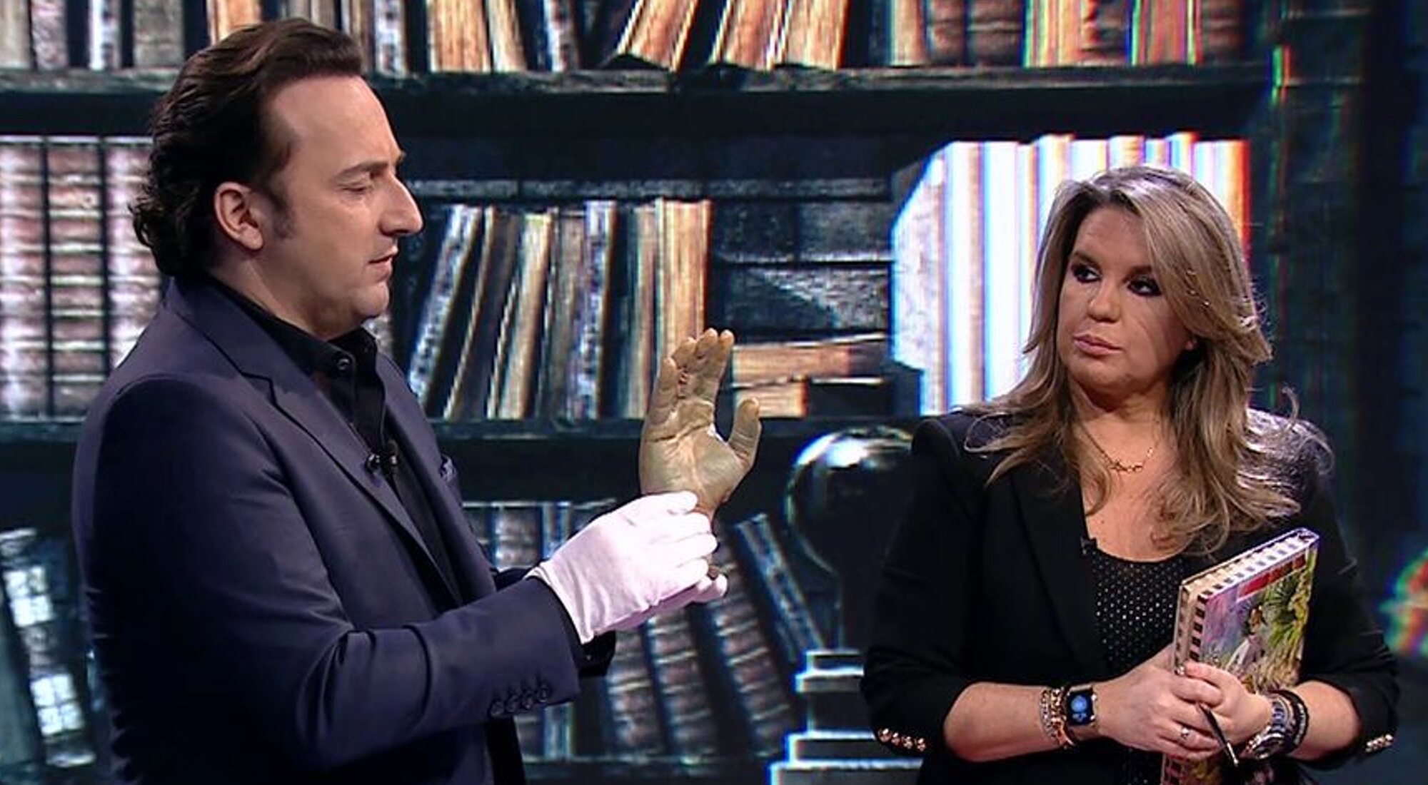 Iker Jiménez y Carmen Porter en &#39;Cuarto milenio&#39;