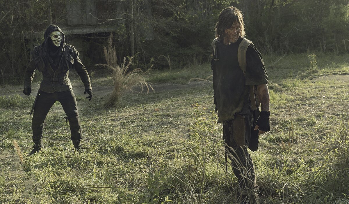 Daryl contra uno de los Segadores en el 11x04 de 'The Walking Dead'