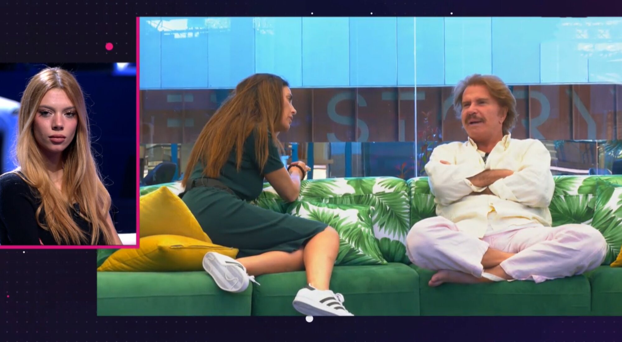 Alejandra Rubio, atenta a la conversación de Bigote Arrocet con Isabel Rábago en 'Secret Story'