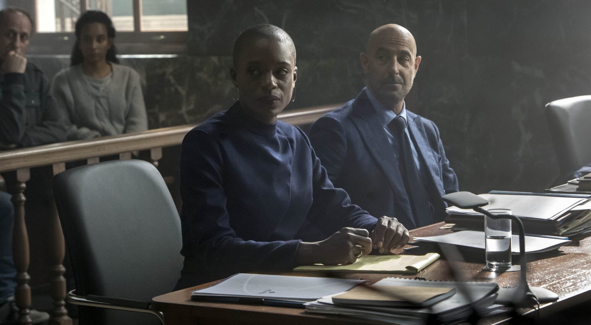 T'Nia Miller y Stanley Tucci como Susan McLean y Frank Wild en 'La Fortuna'