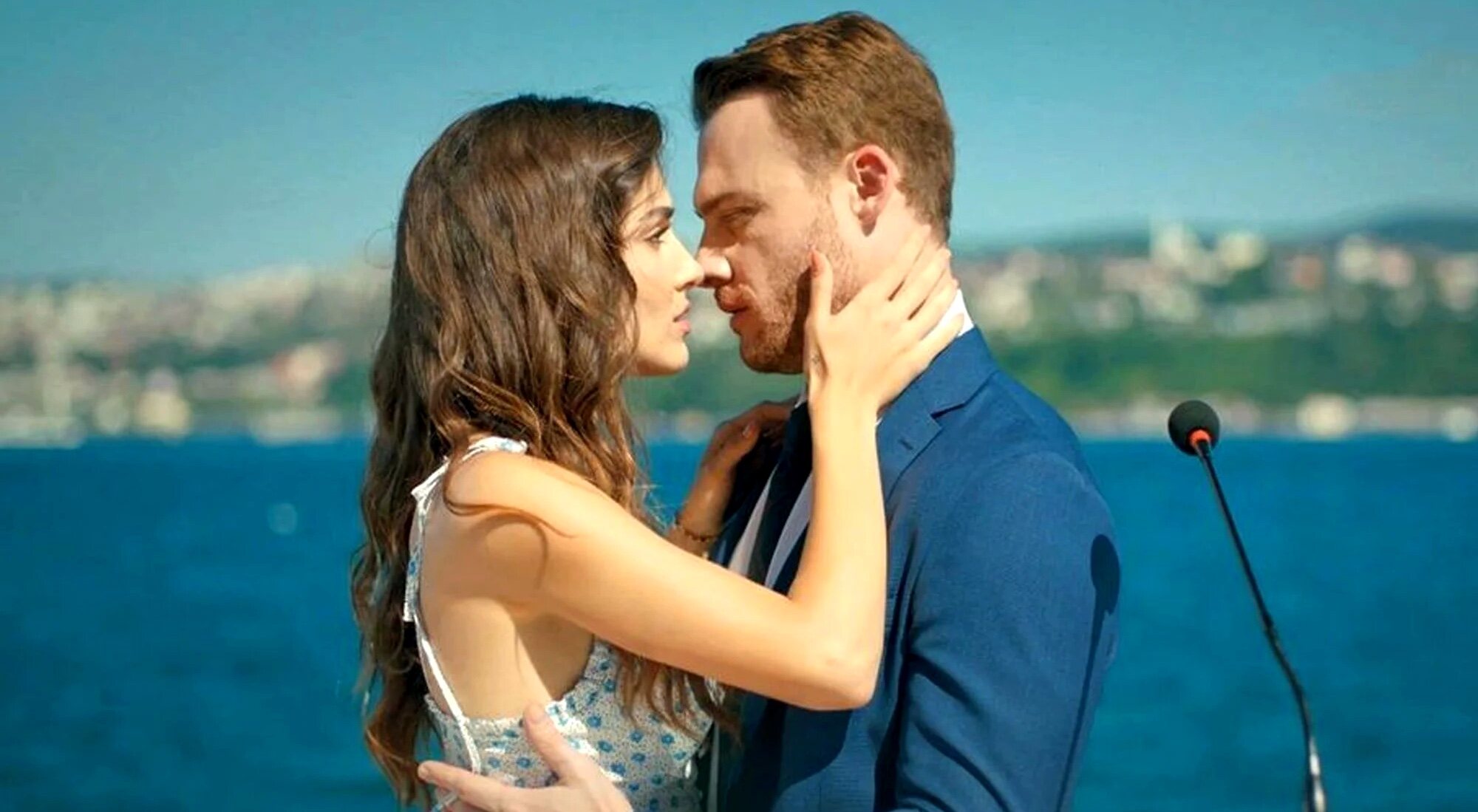 Los protagonistas de la serie turca 'Love is in the air'
