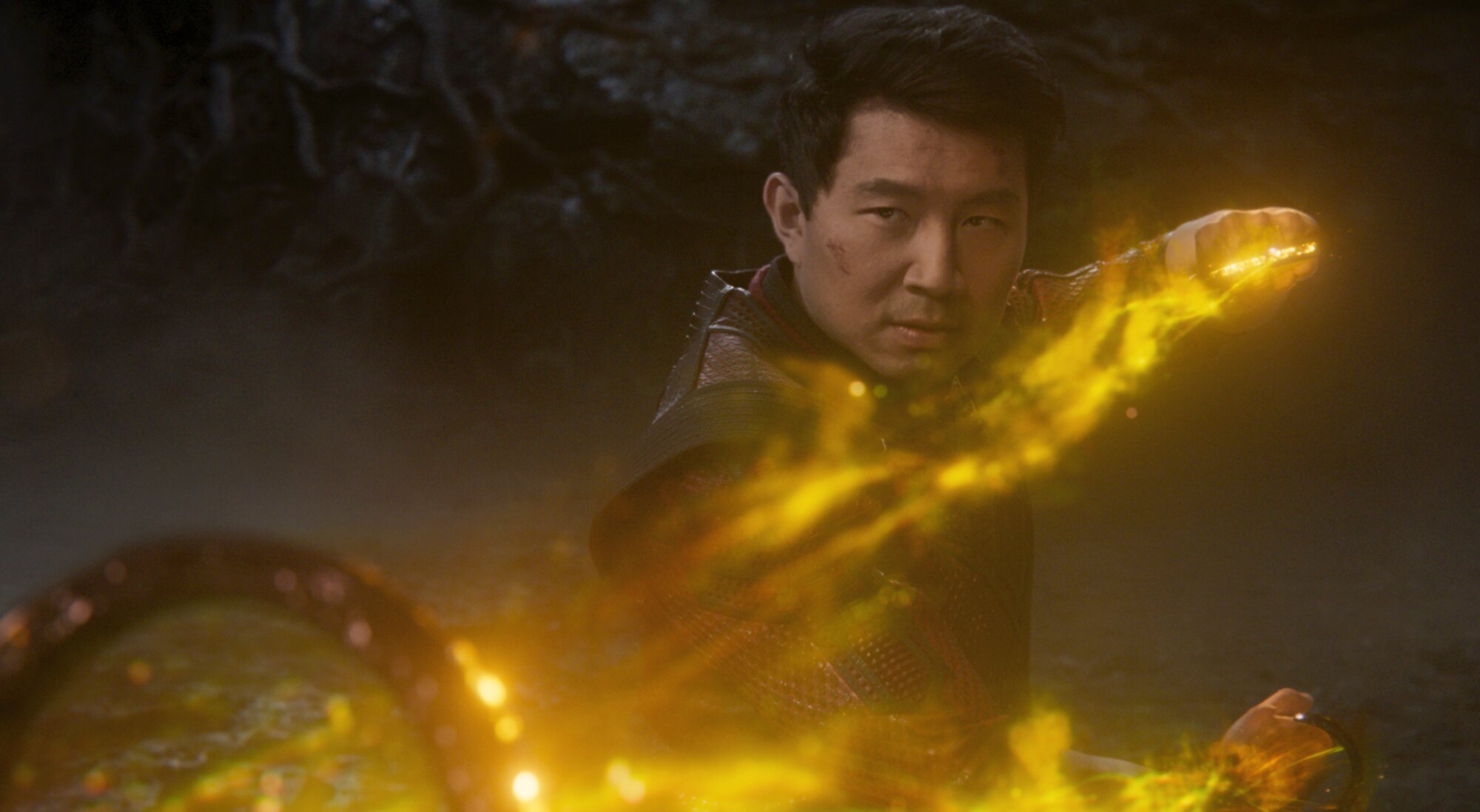 Simu Liu en "Shang-Chi y la leyenda de los diez anillos"
