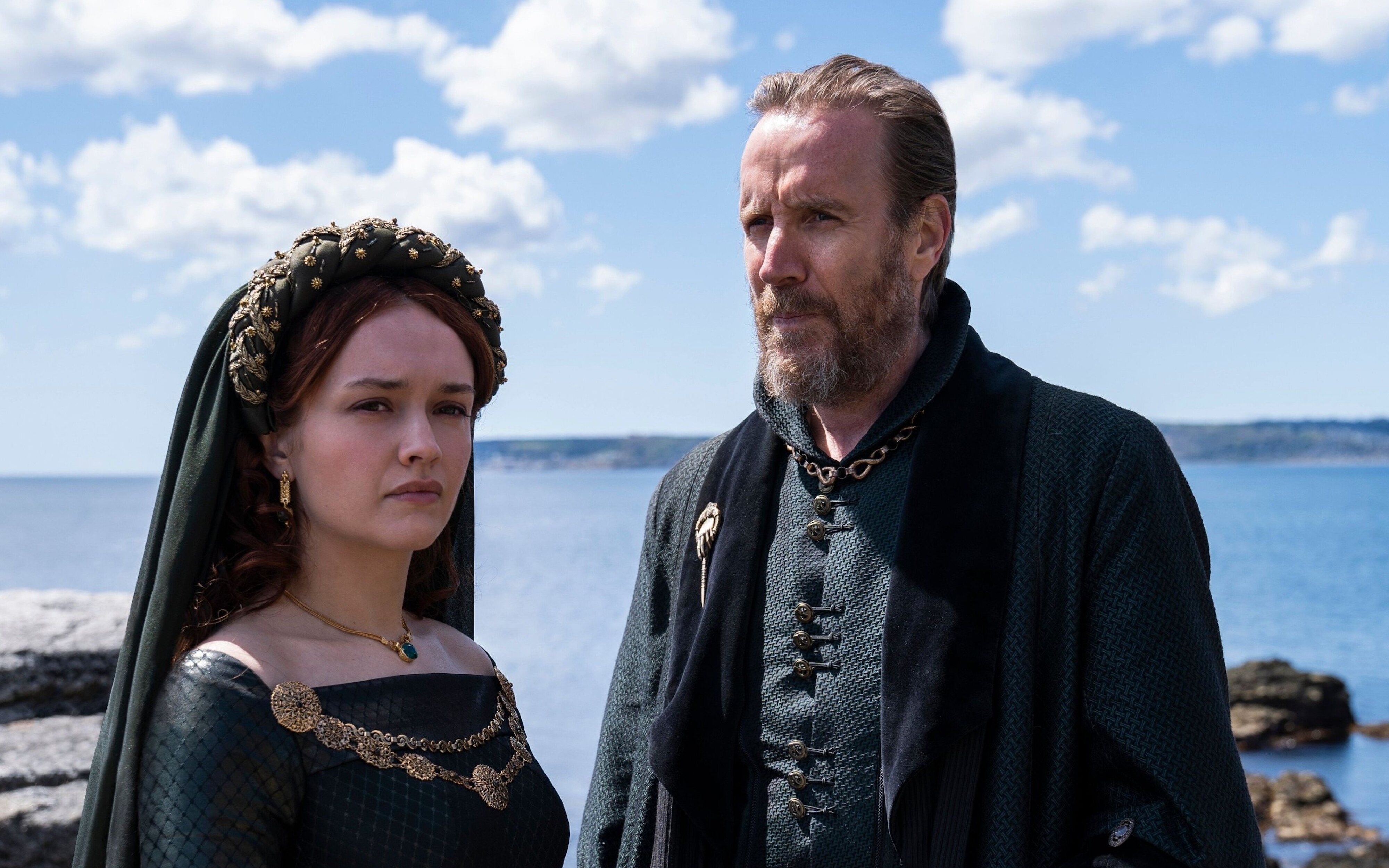 Olivia Cooke y Rhys Ifans en una secuencia de 'La Casa del Dragón'
