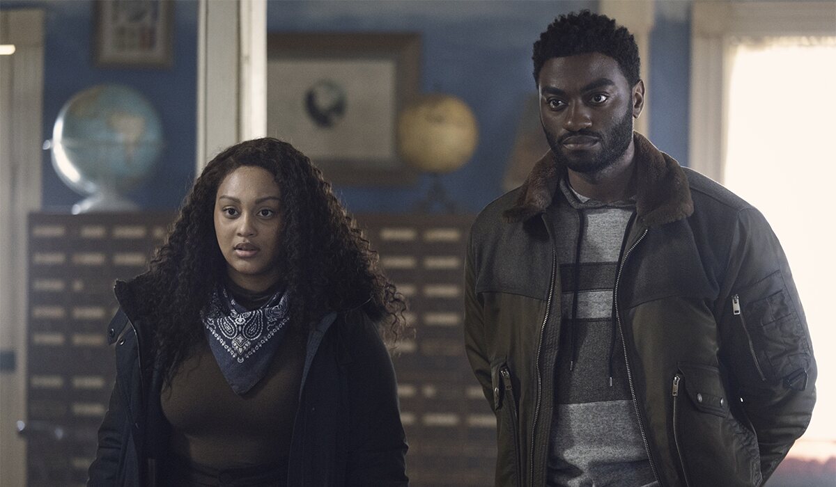 Iris (Aliyah Royale) y Will (Jelani Alladin) en 'The Walking Dead: World Beyond'