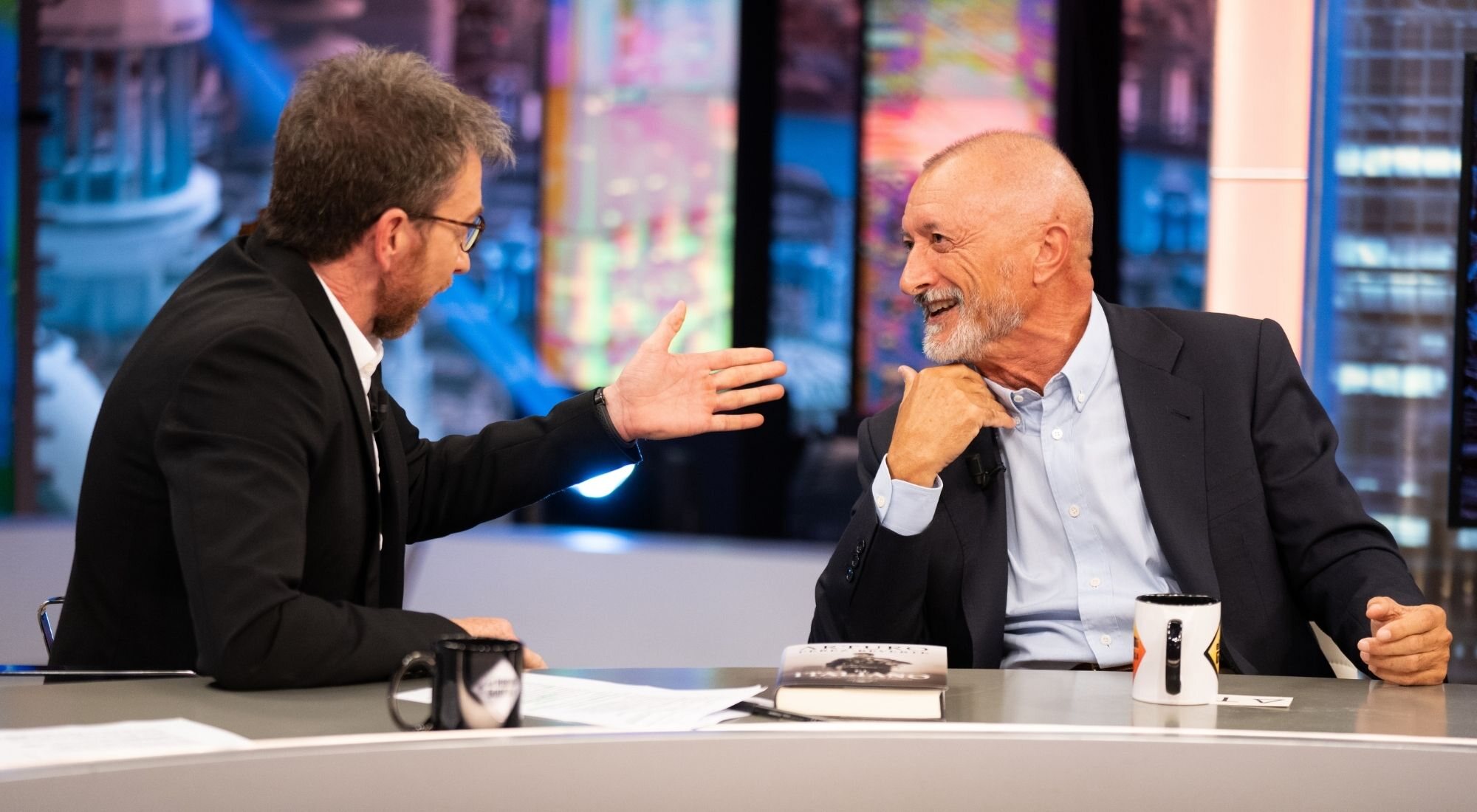 Pablo Motos y Arturo Pérez-Reverte en &#39;El Hormiguero&#39;